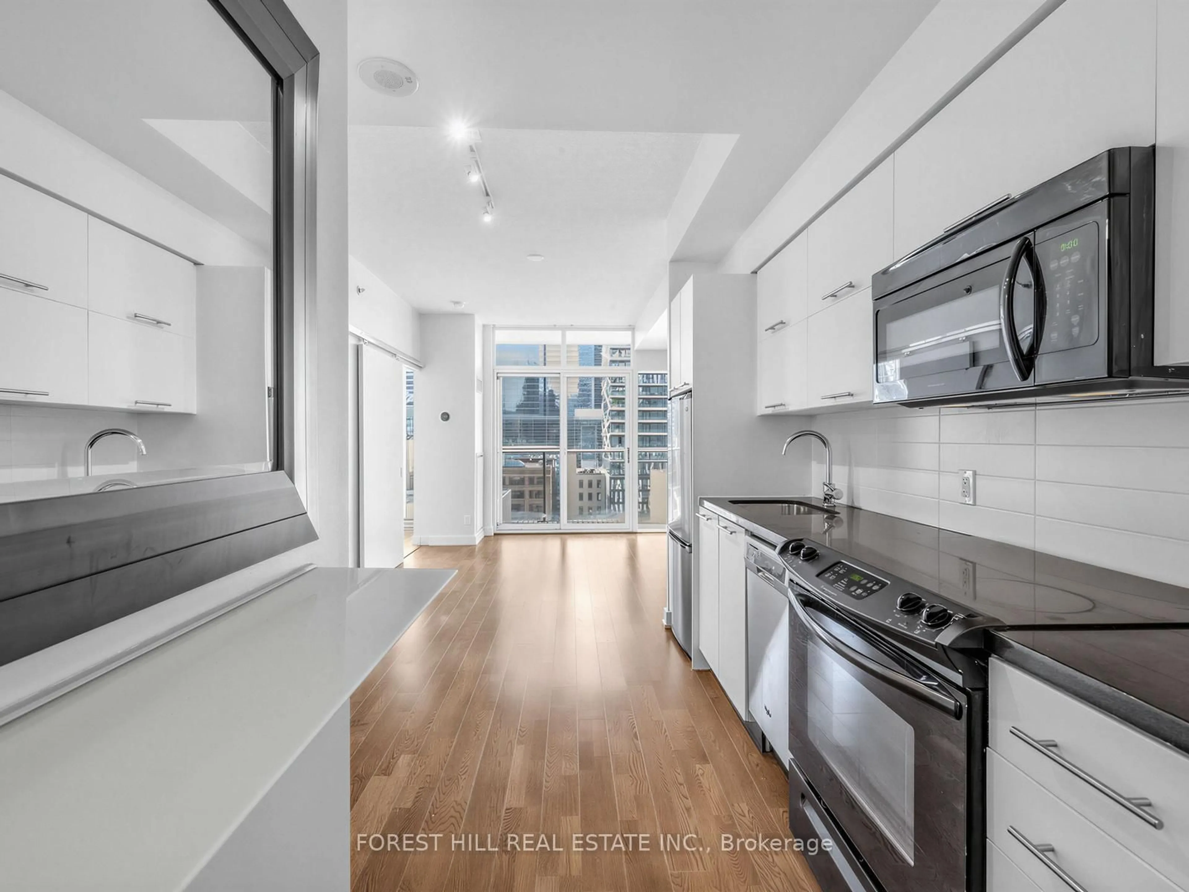 Open concept kitchen, unknown for 21 Nelson St #1019, Toronto Ontario M5V 3H9