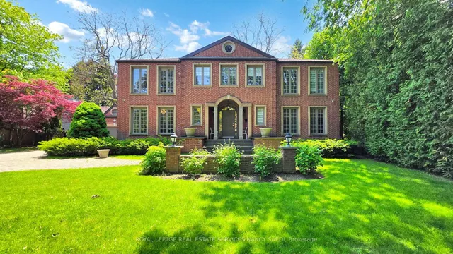 21 Forest Heights Blvd, Toronto 5