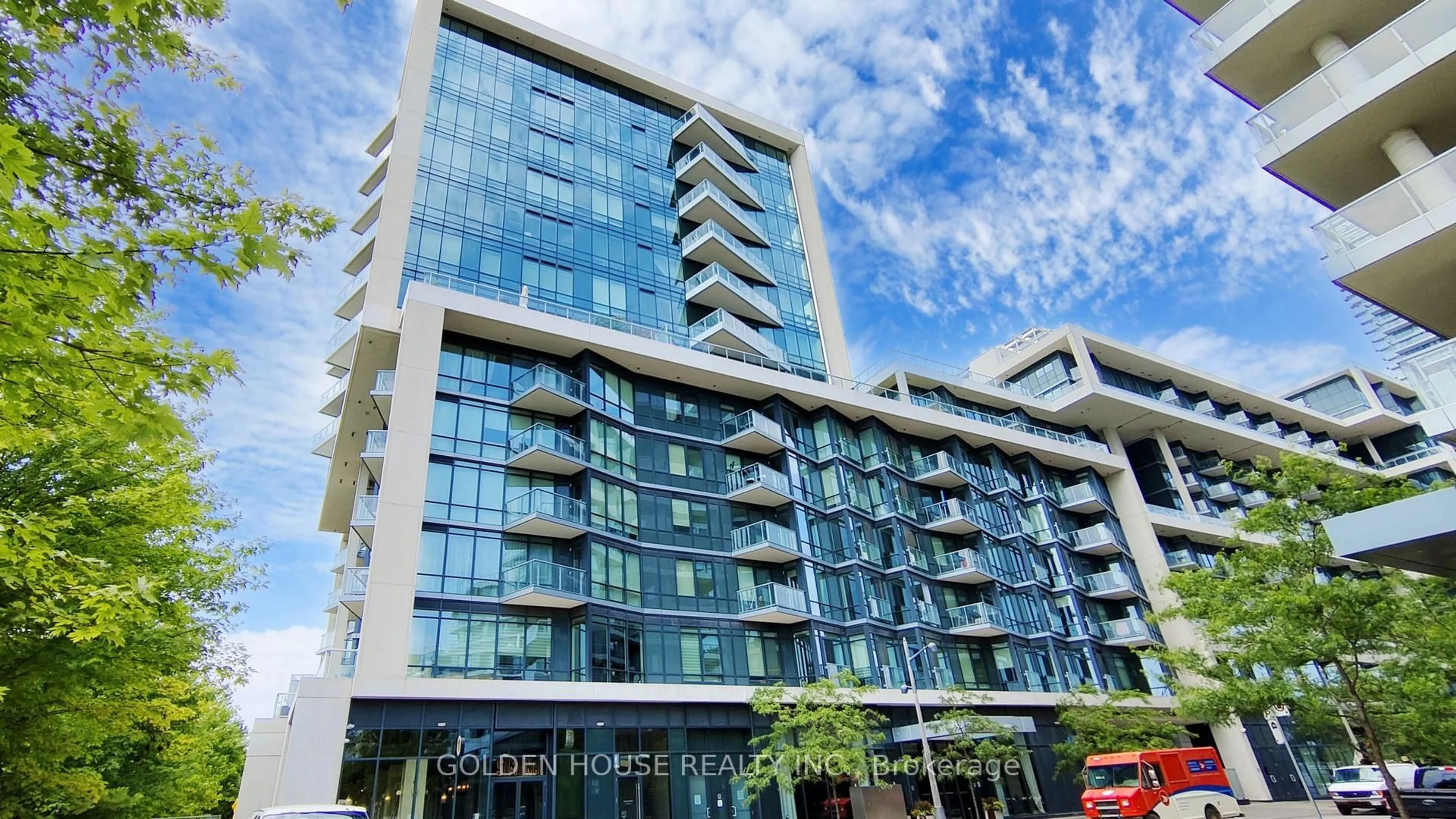A pic from outside/outdoor area/front of a property/back of a property/a pic from drone, building for 55 Merchants'  Wharf #211, Toronto Ontario M5A 0P2