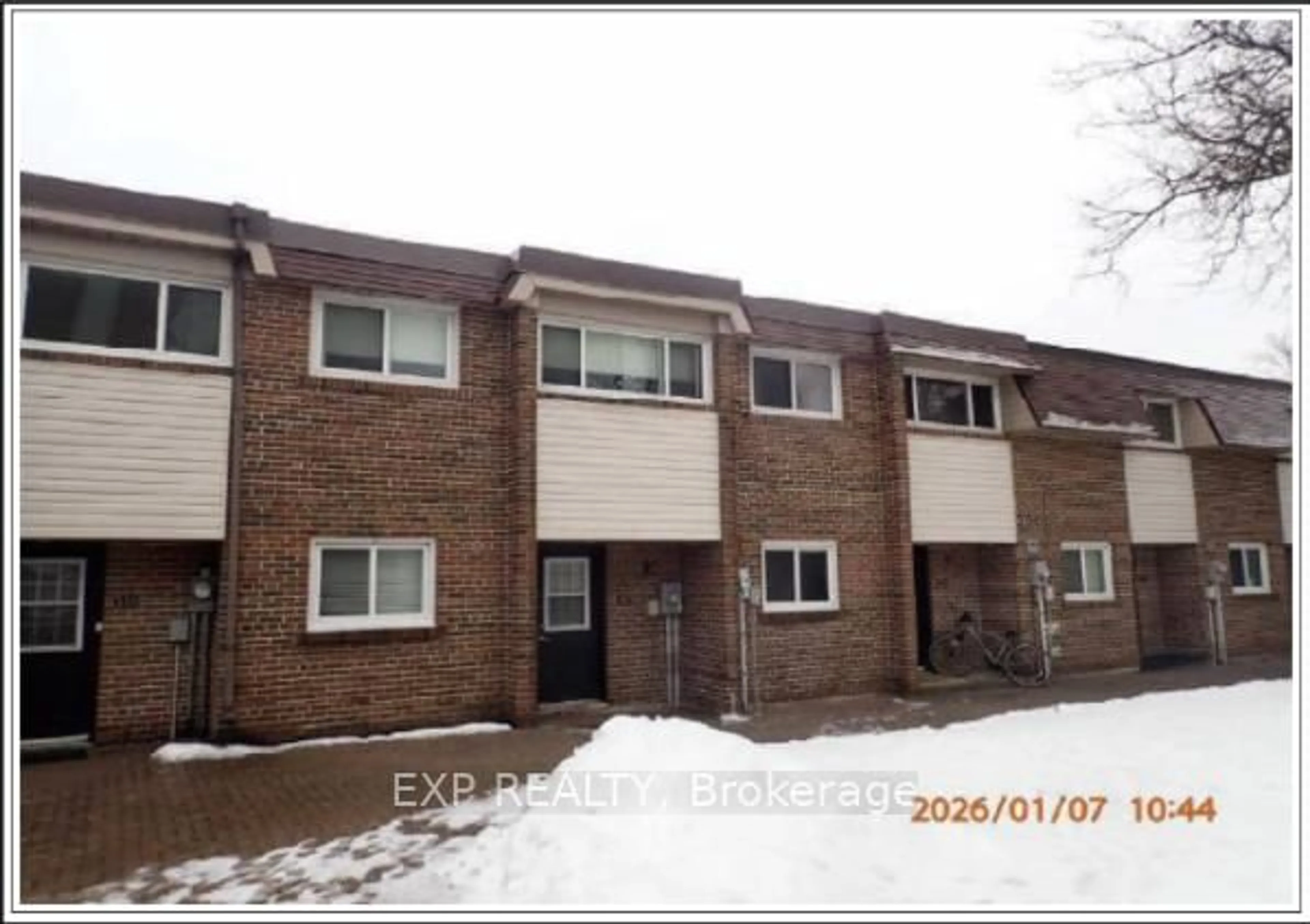 A pic from outside/outdoor area/front of a property/back of a property/a pic from drone, street for 55 Godstone Rd #111, Toronto Ontario M2J 3C8