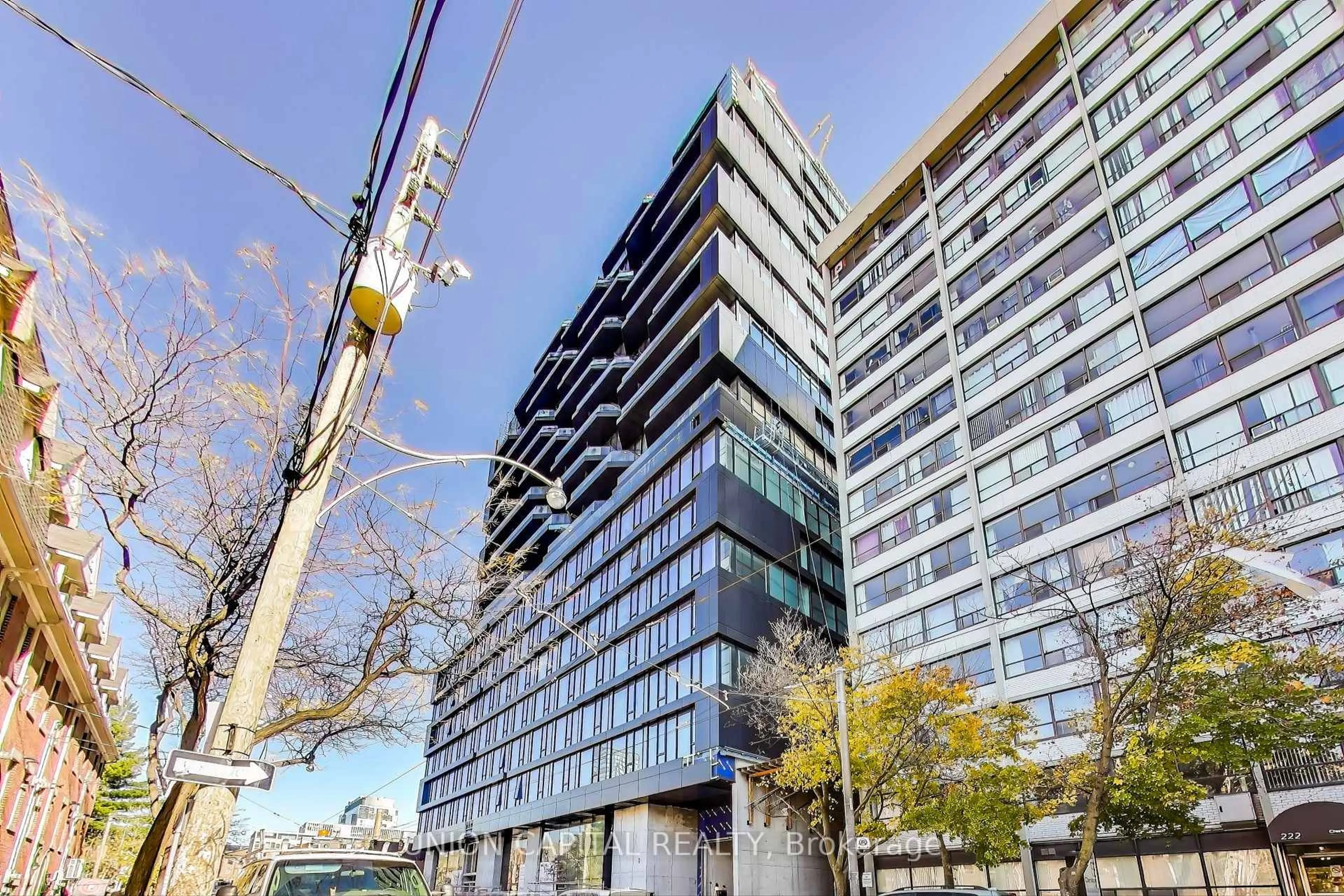 Unknown for 195 McCaul St #502, Toronto Ontario M5T 1W6