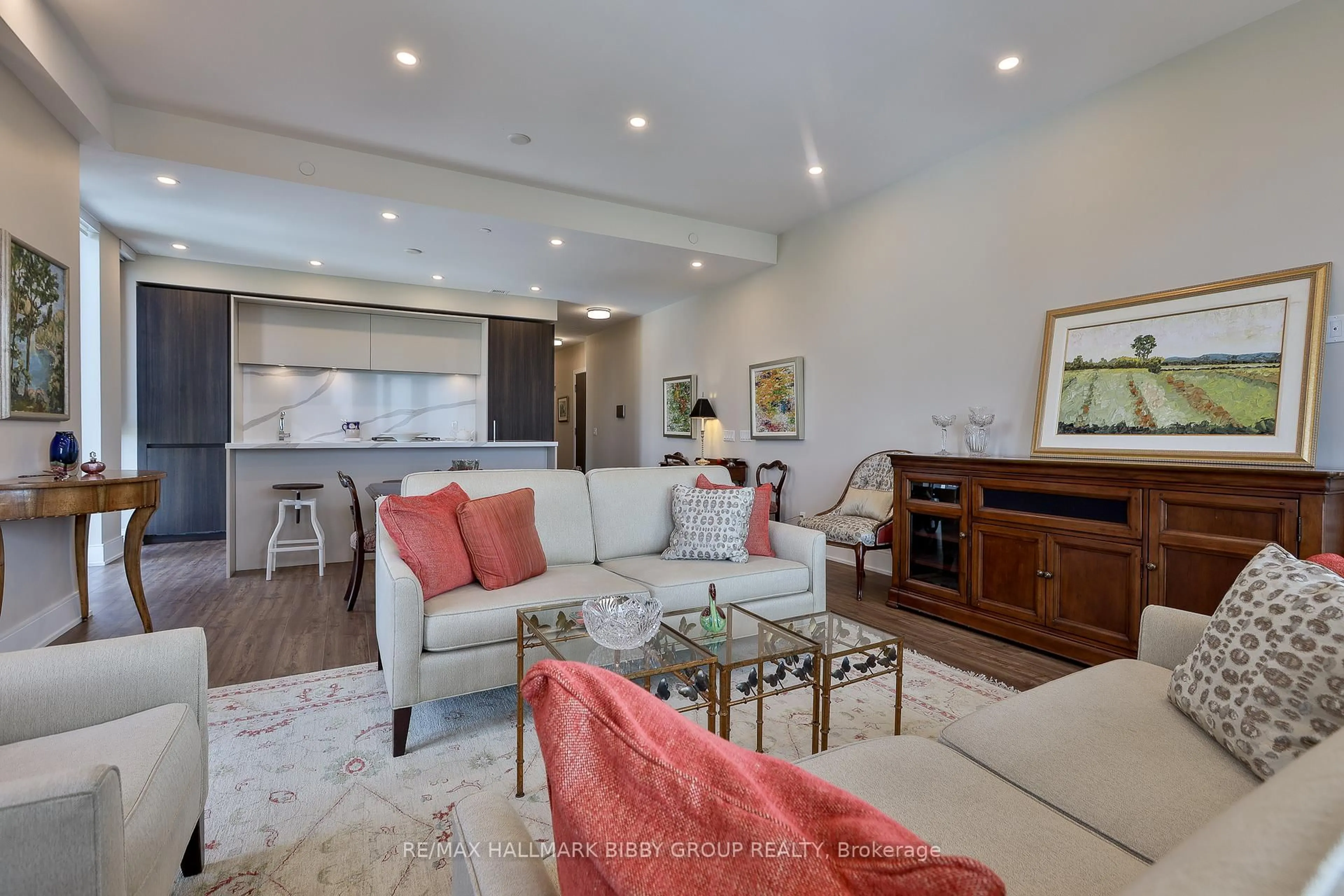 Living room with furniture, unknown for 1 Hillsdale Ave #902, Toronto Ontario M4S 0E5