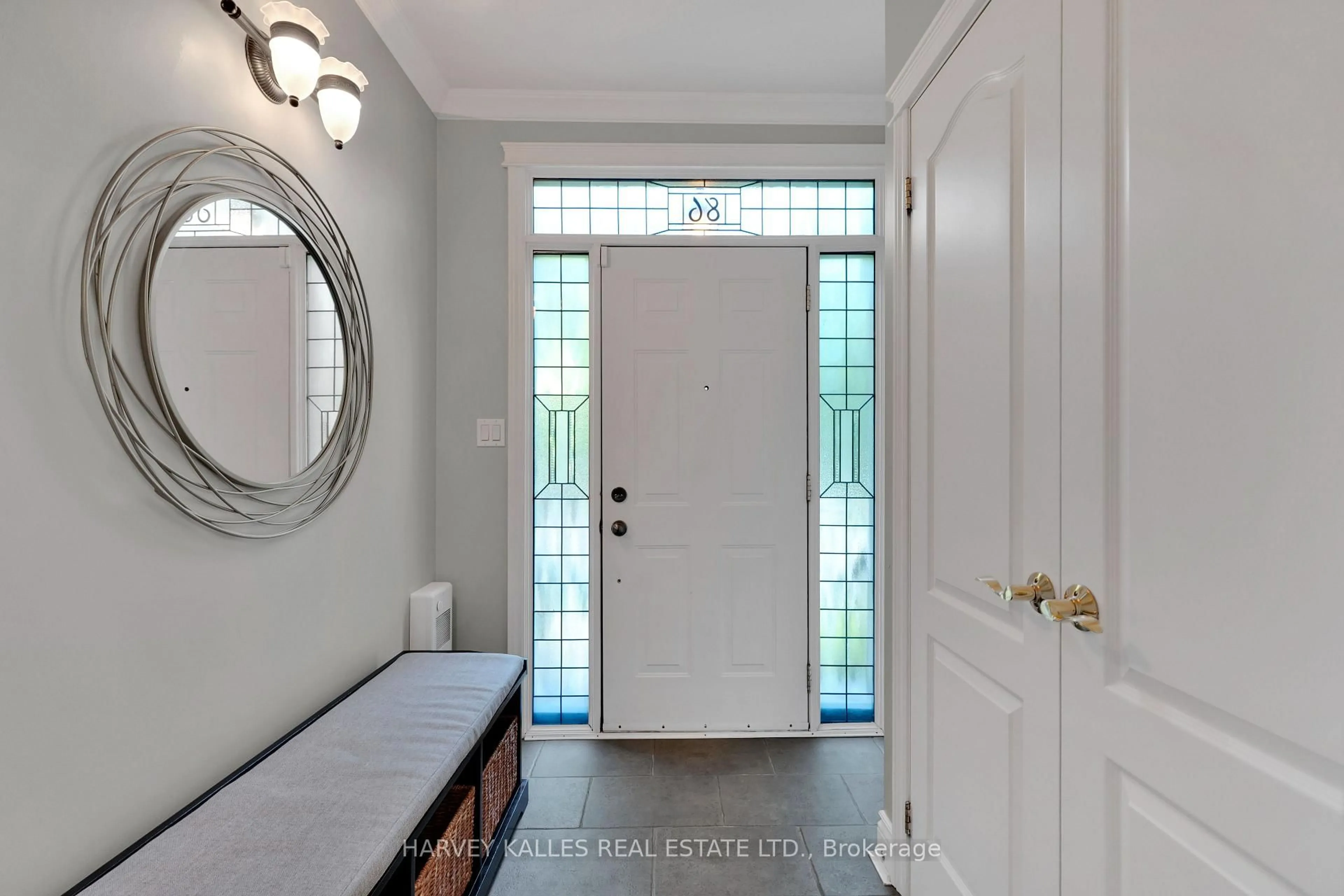 Indoor entryway for 86 Woburn Ave, Toronto Ontario M5M 1K6