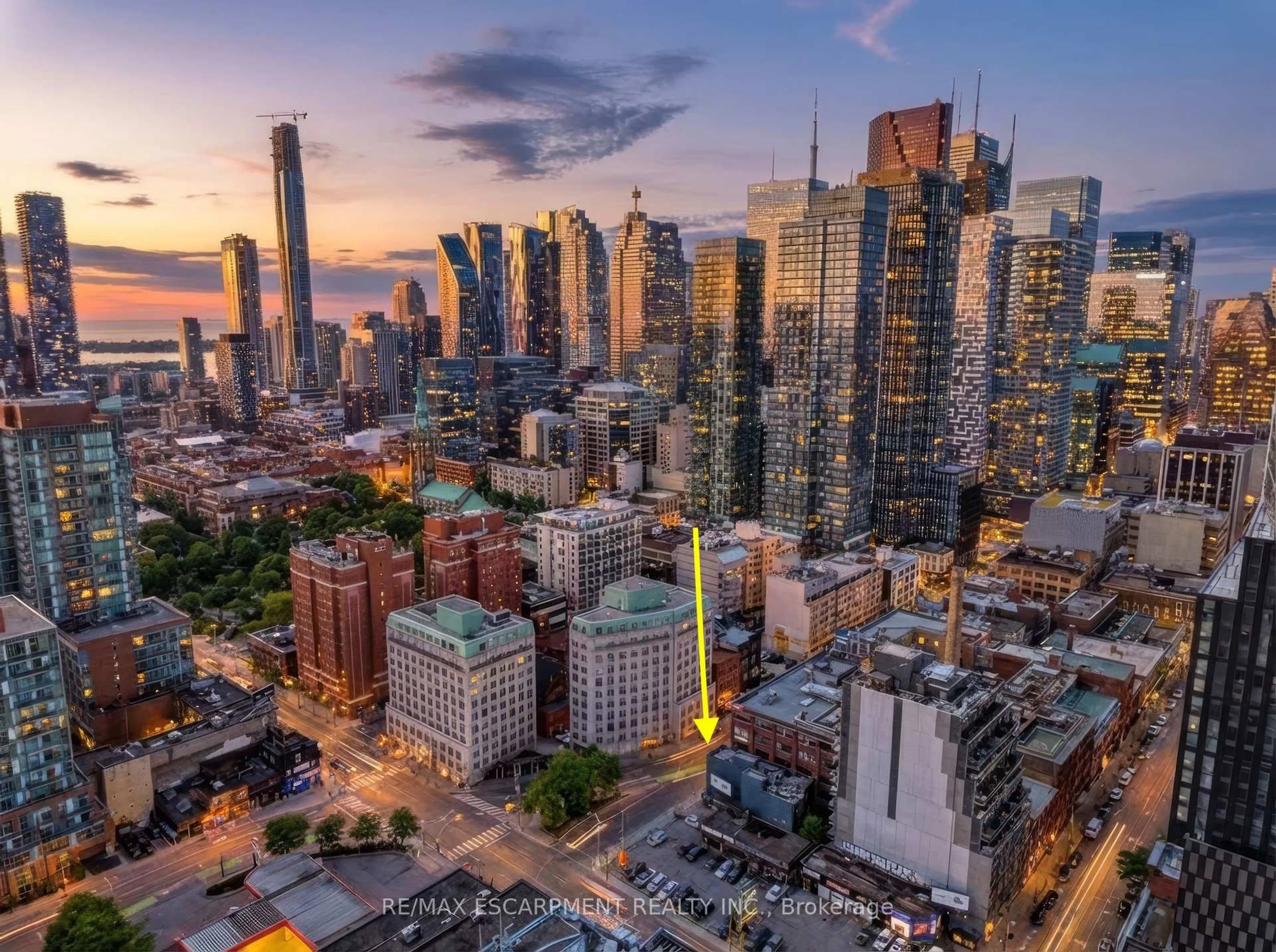Unknown for 127 Queen St #TH1, Toronto Ontario M5C 1S3