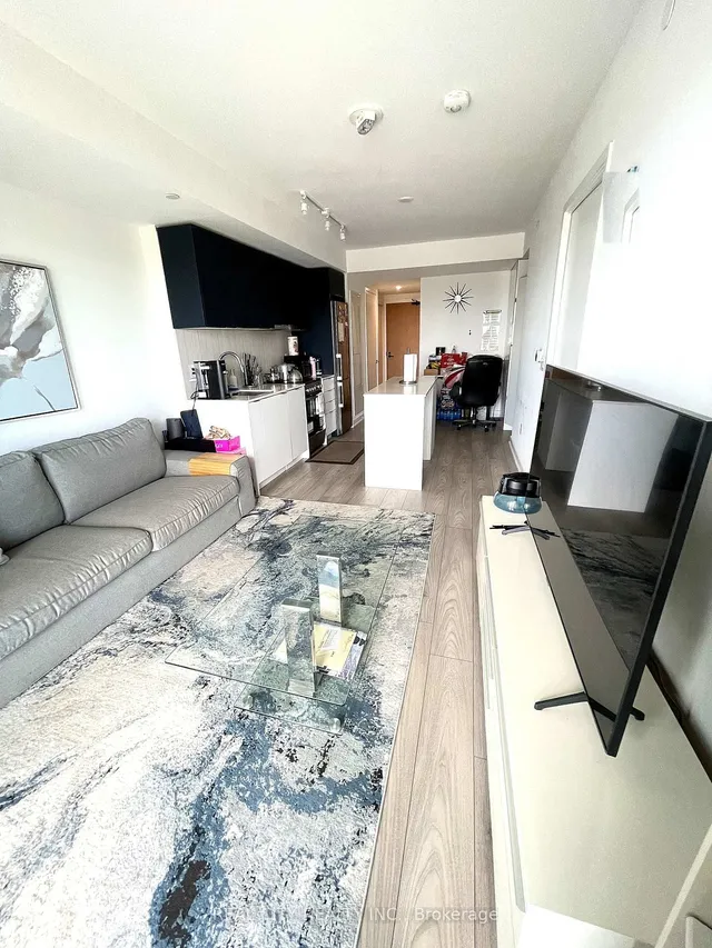 8 Tippett Rd #808, Toronto 2