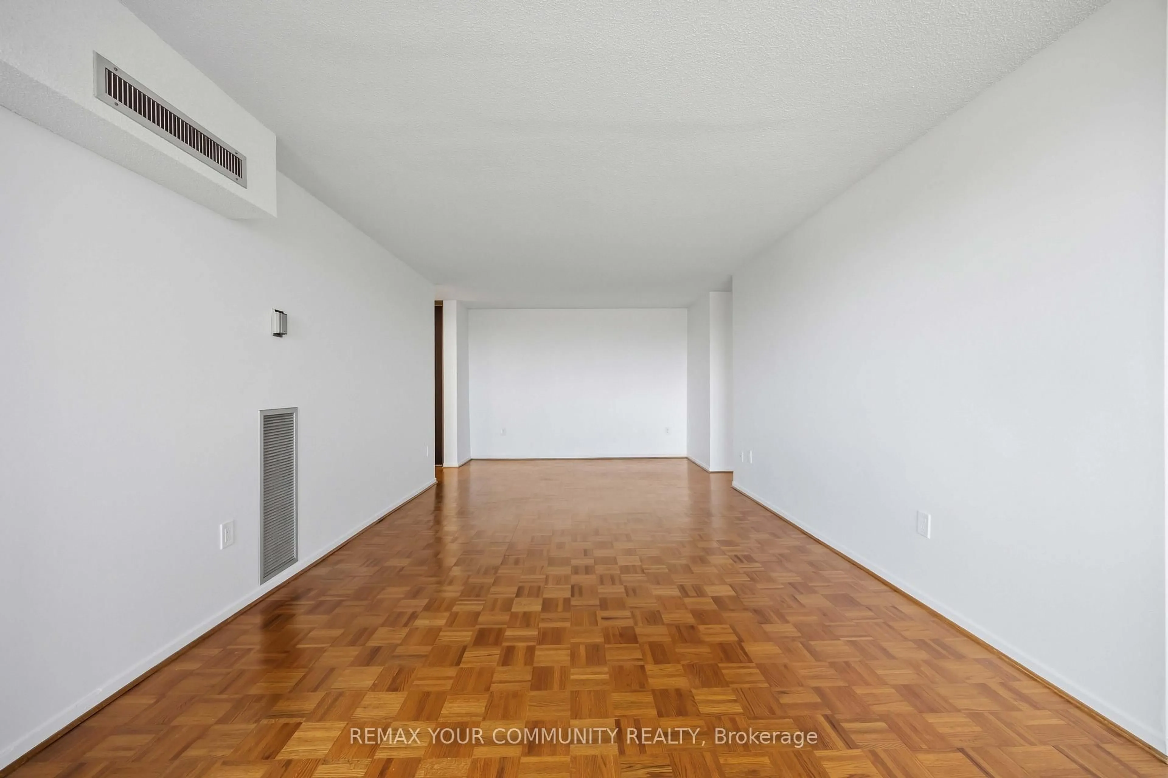 A pic of a room for 150 Neptune Dr #801, Toronto Ontario M6A 2Y9