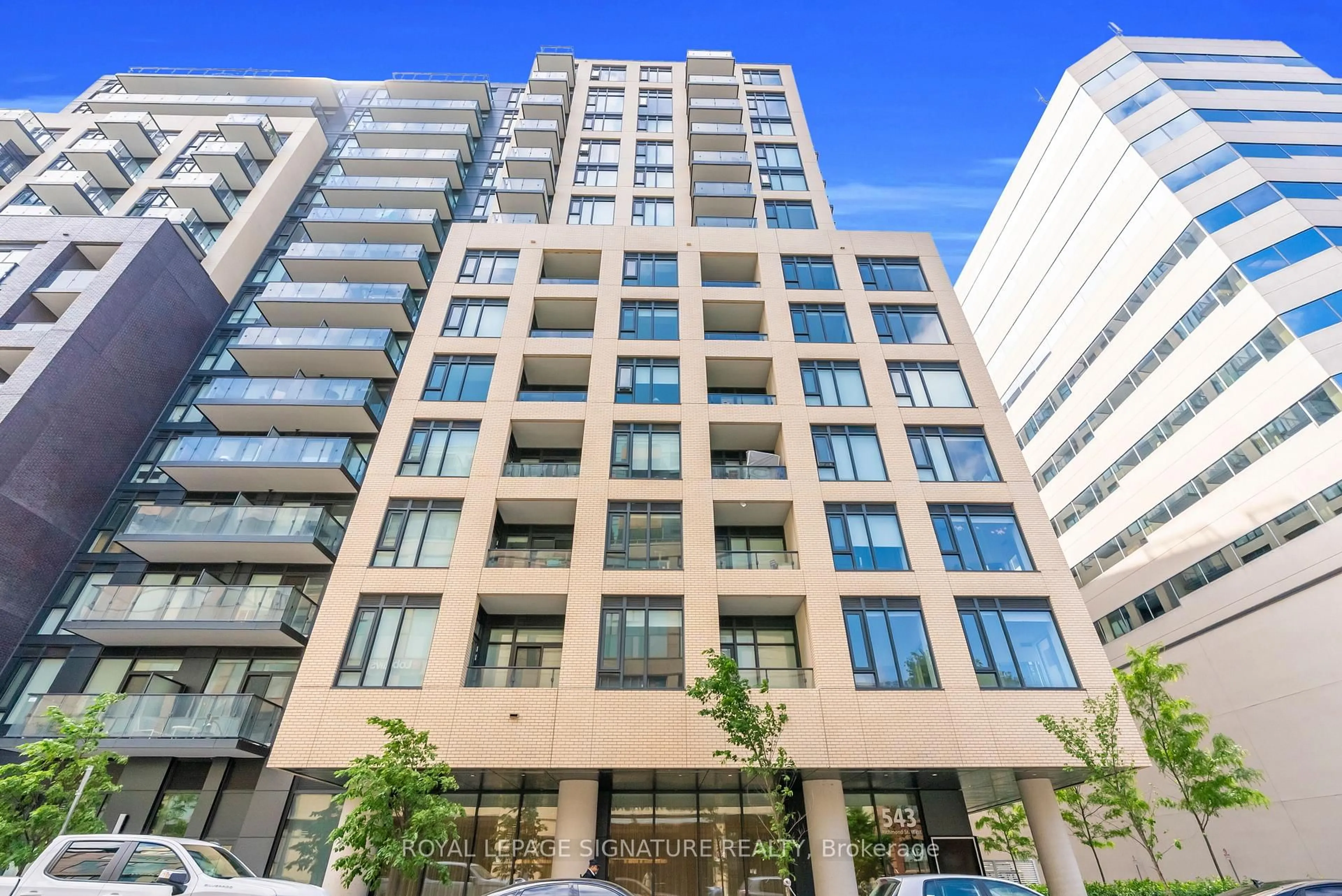 Indoor foyer for 543 Richmond St #713, Toronto Ontario M5V 0W9