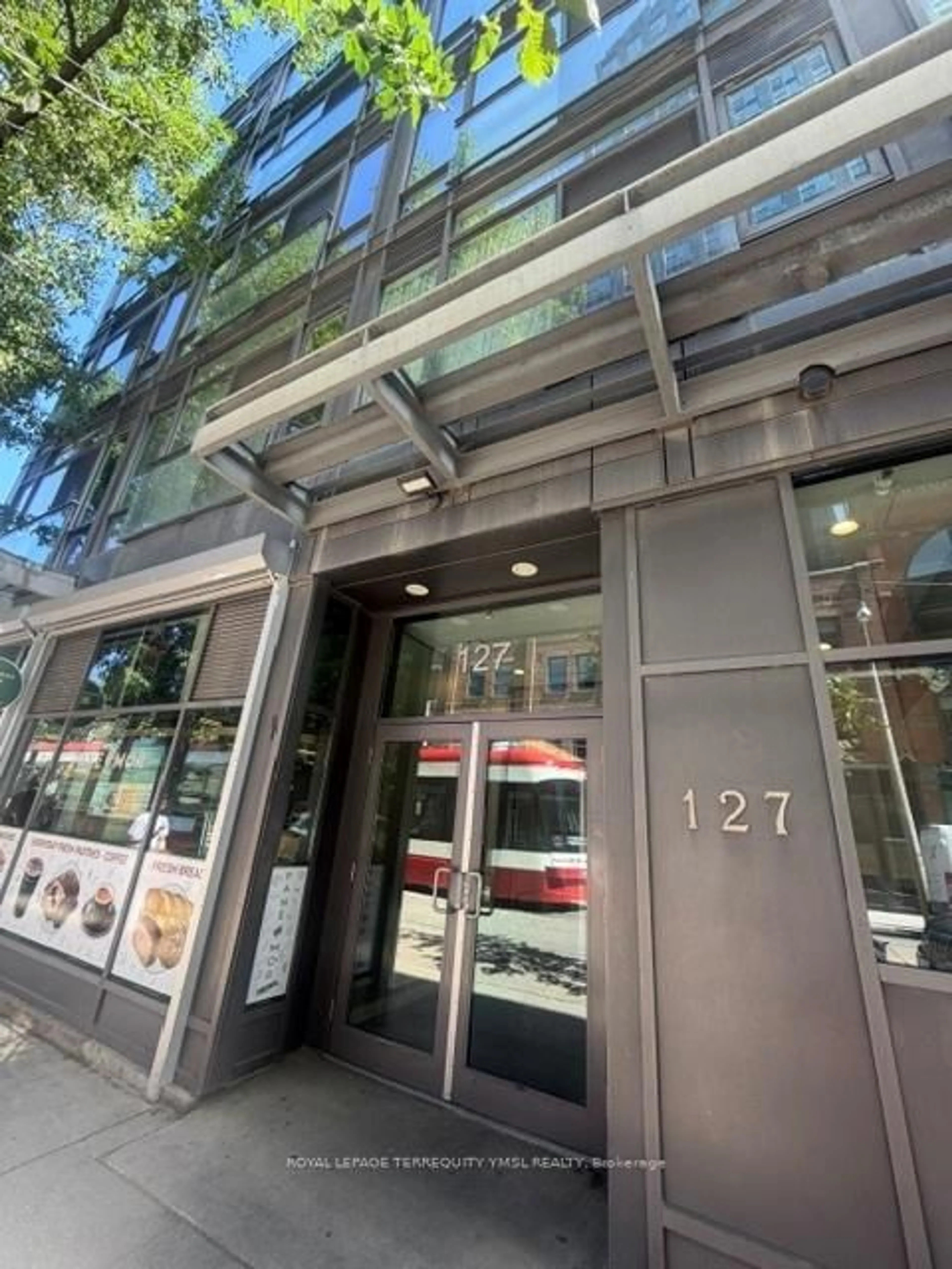 Unknown for 127 Queen St #504, Toronto Ontario M5C 1S3