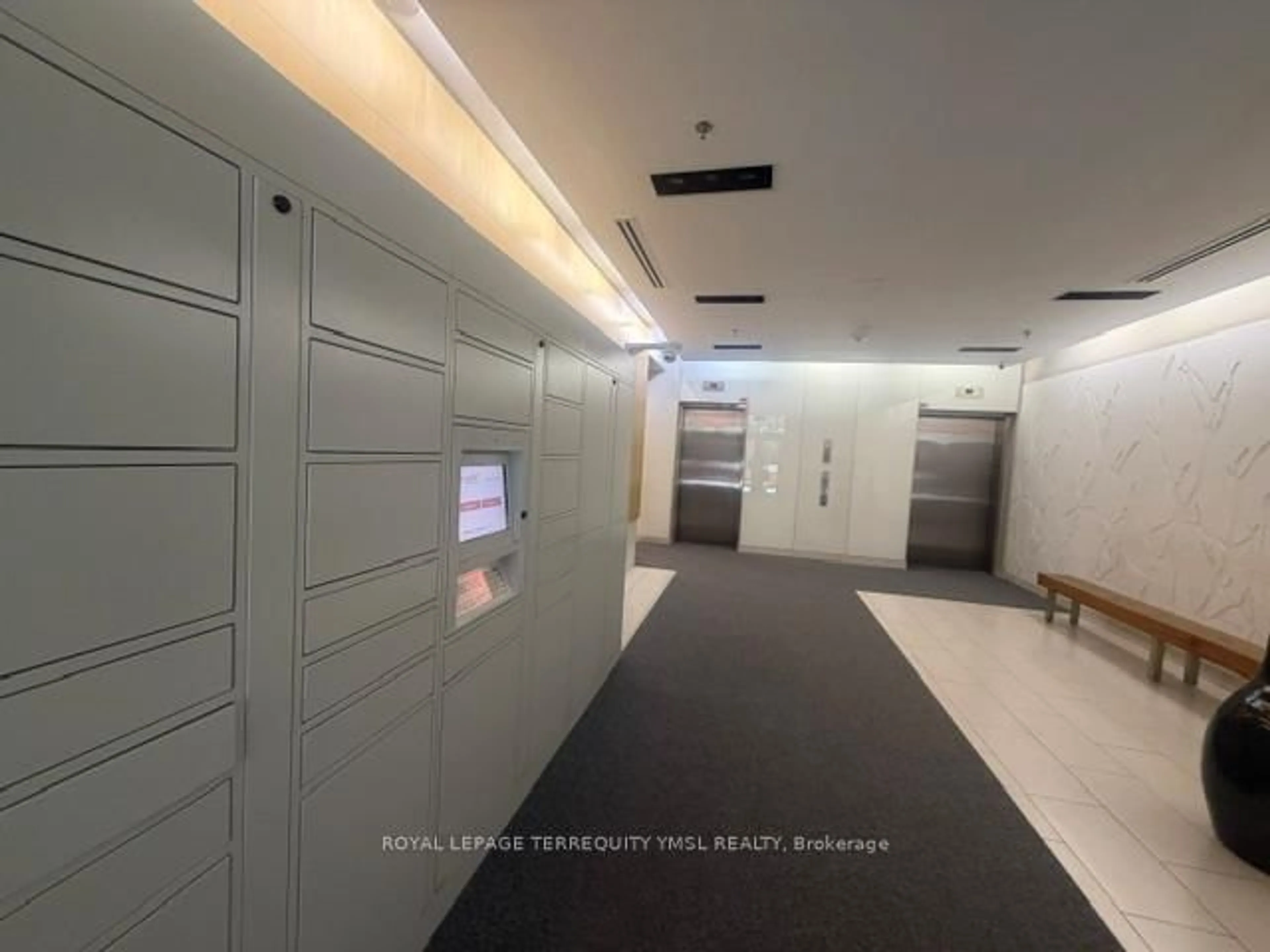 Unknown for 127 Queen St #504, Toronto Ontario M5C 1S3