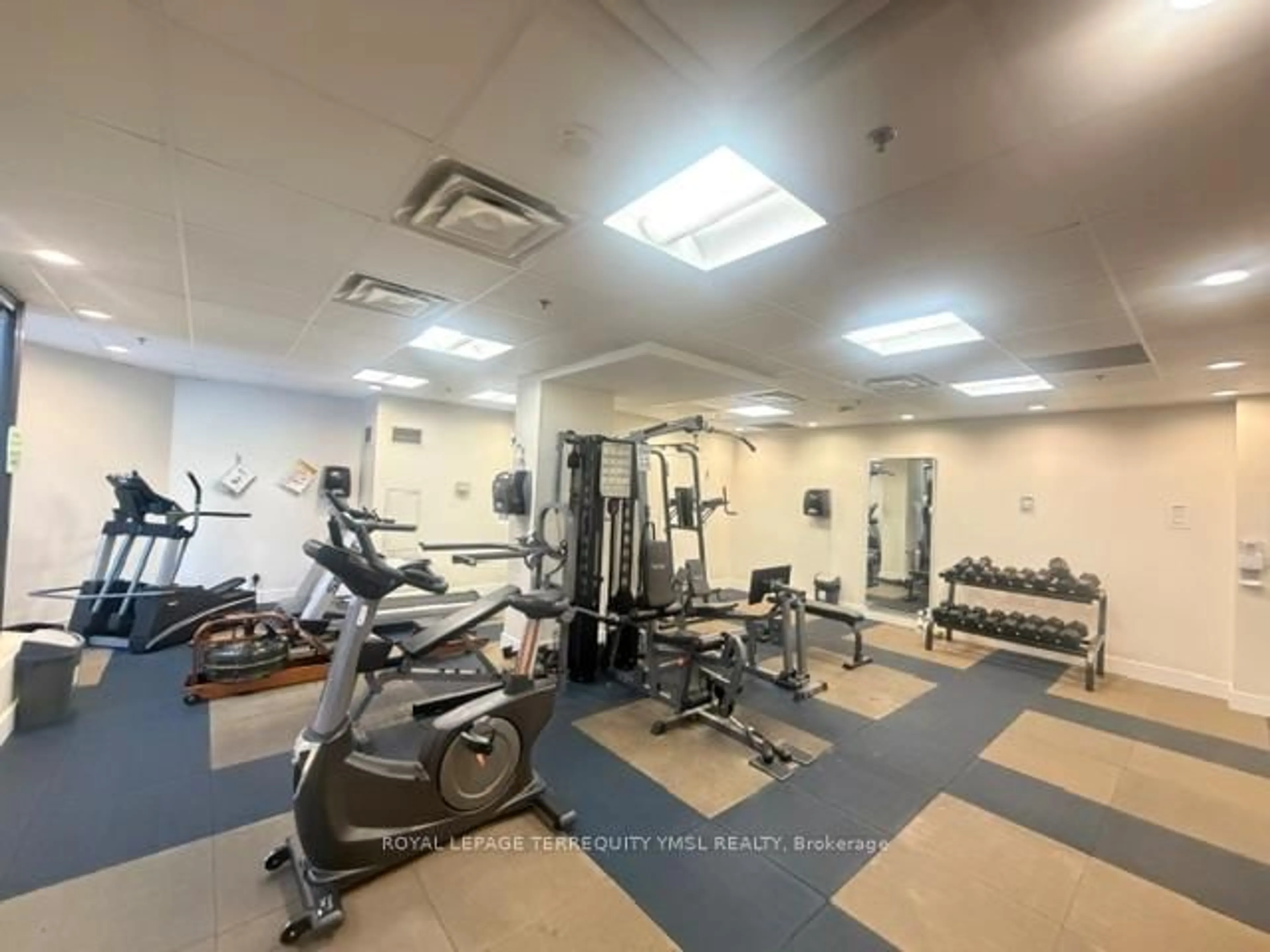 Gym or fitness room for 127 Queen St #504, Toronto Ontario M5C 1S3