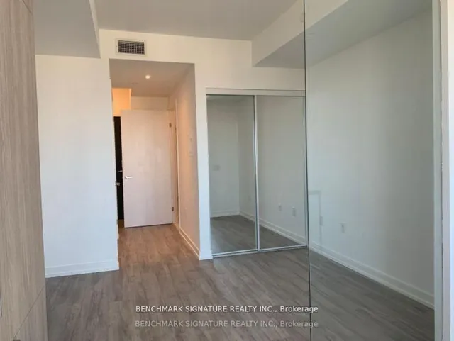 77 Shuter St #2309, Toronto 4