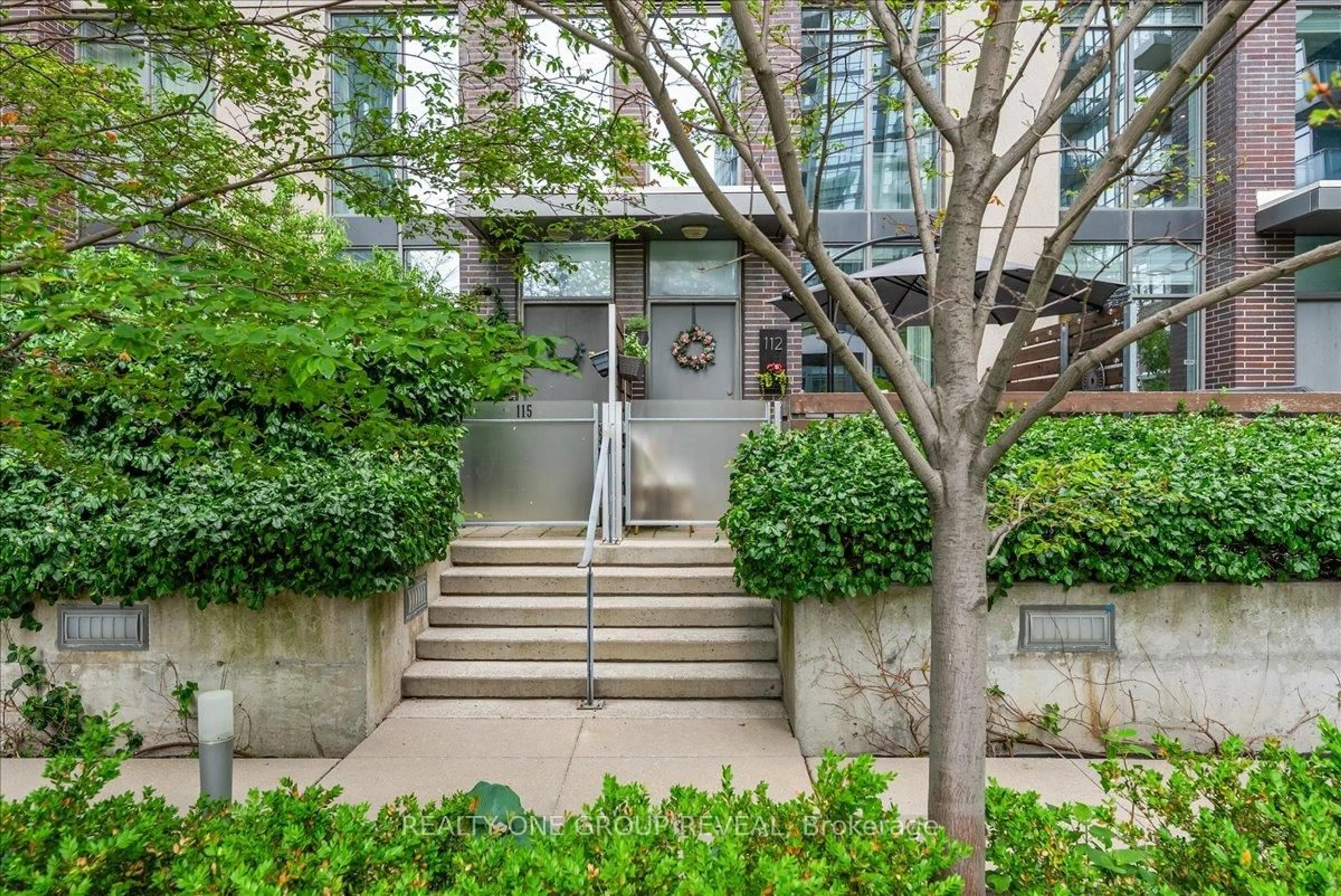 Unknown for 15 Brunel Crt #112, Toronto Ontario M5V 3Y6