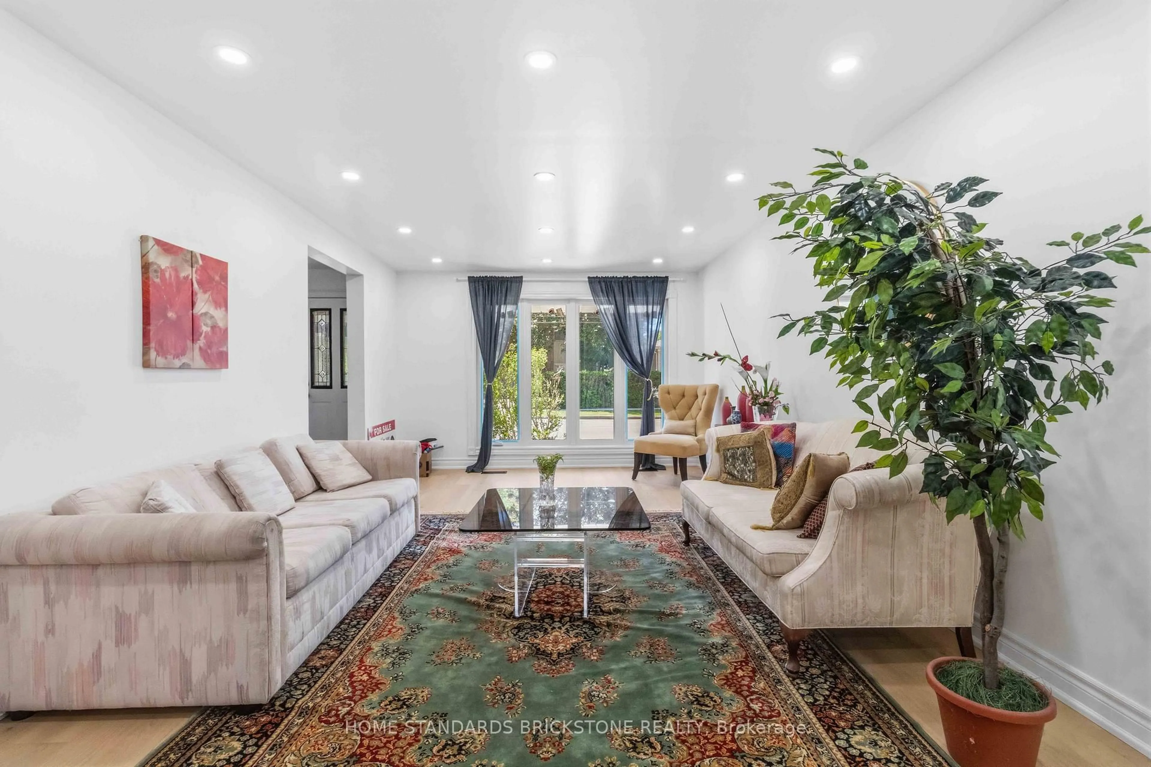 Living room with furniture, unknown for 220 Torresdale Ave, Toronto Ontario M2R 3E8