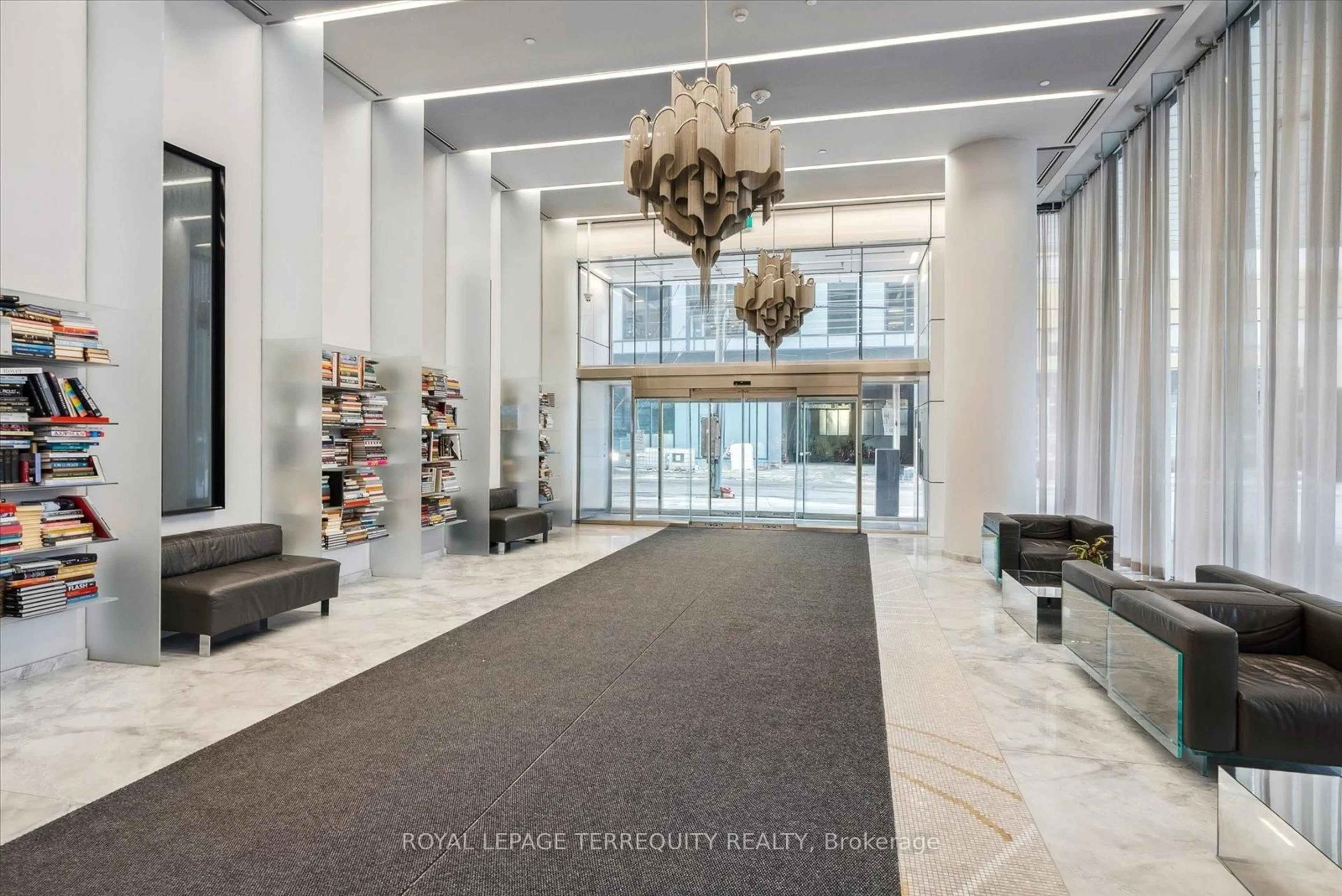 Lobby for 5 Soudan Ave #703, Toronto Ontario M4S 0B1