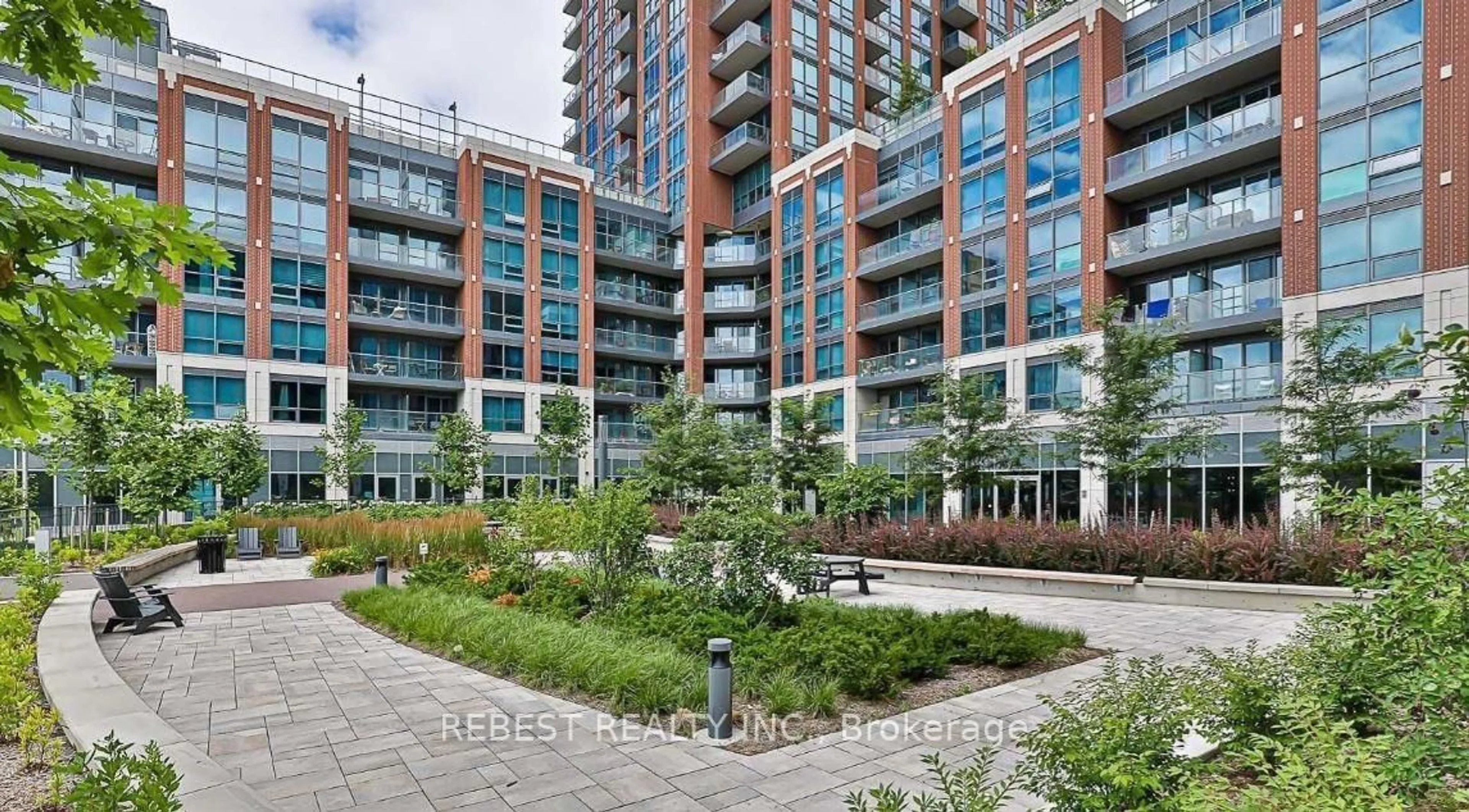Patio, unknown for 31 Tippett Rd #547, Toronto Ontario M3H 0C8