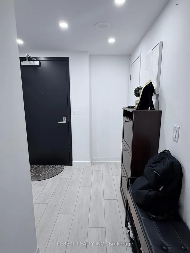 31 Tippett Rd #547, Toronto 2