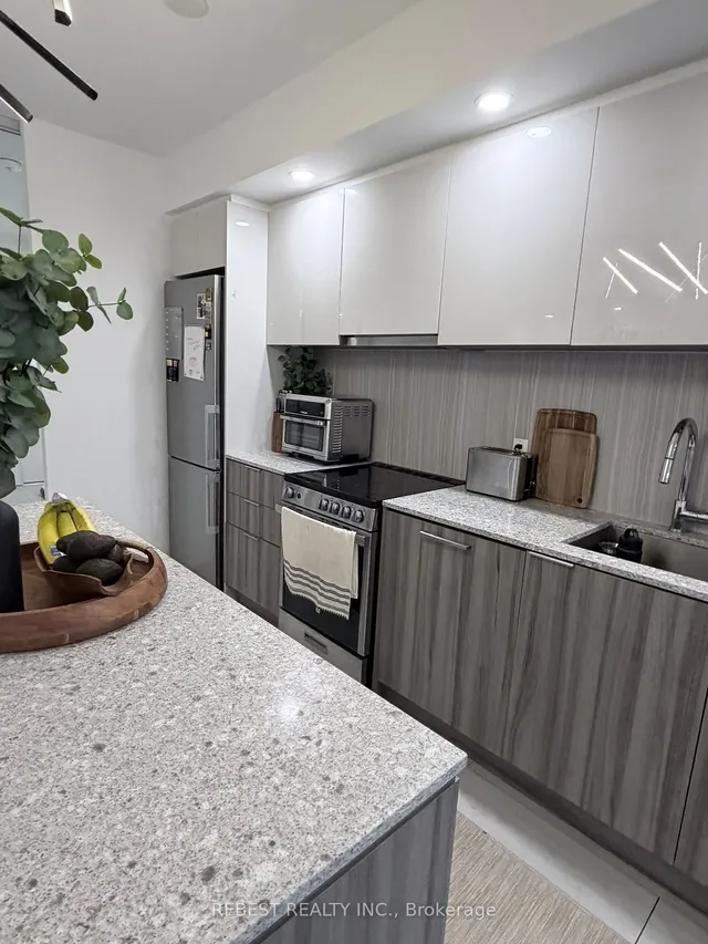 31 Tippett Rd #547, Toronto 5