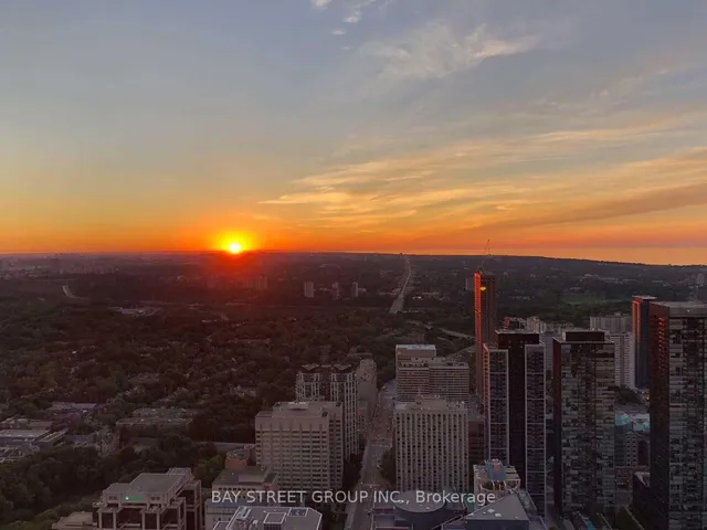 1 Bloor St #6302, Toronto 4