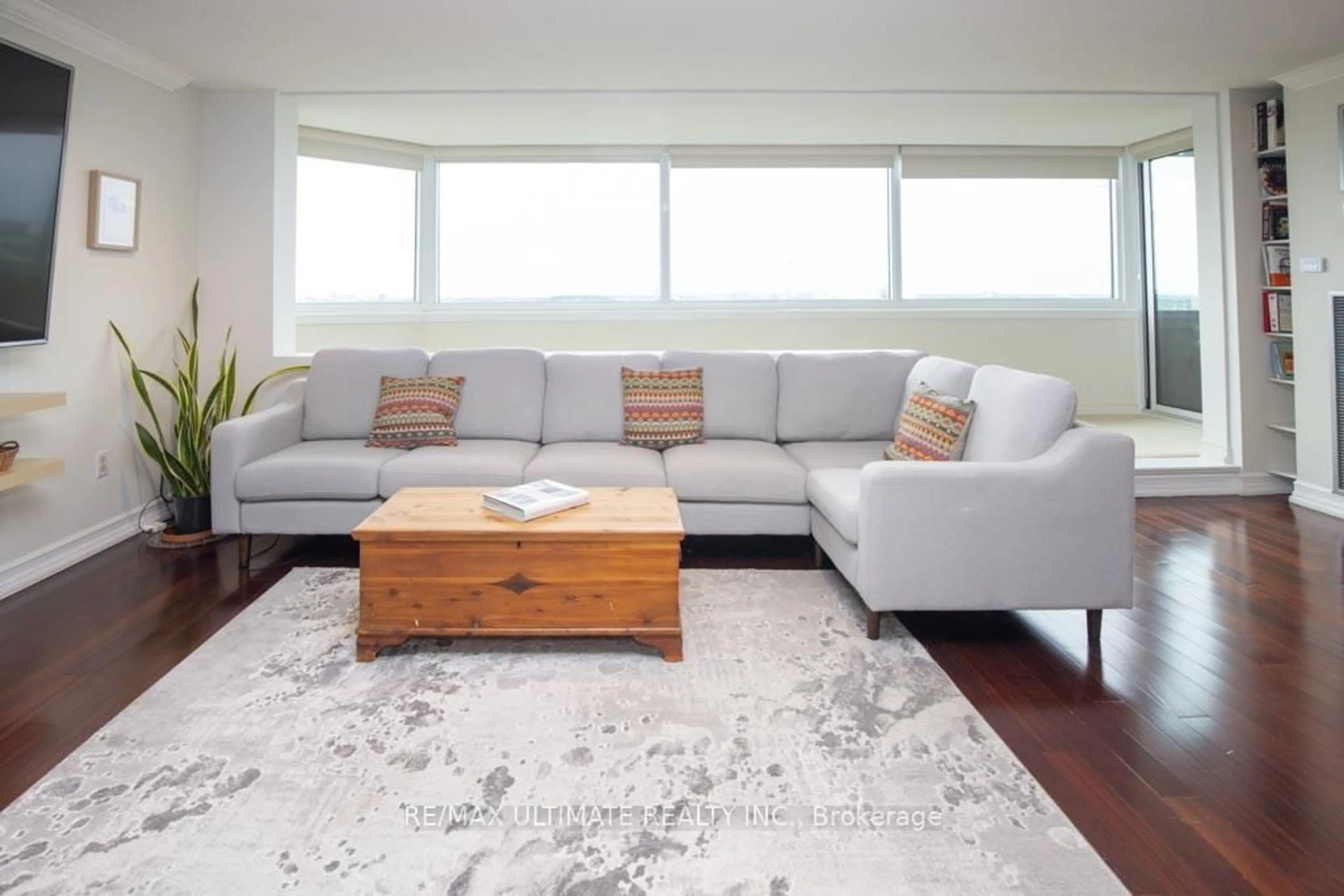 Living room with furniture, unknown for 75 Wynford Heights Cres #2504, Toronto Ontario M3C 3H9