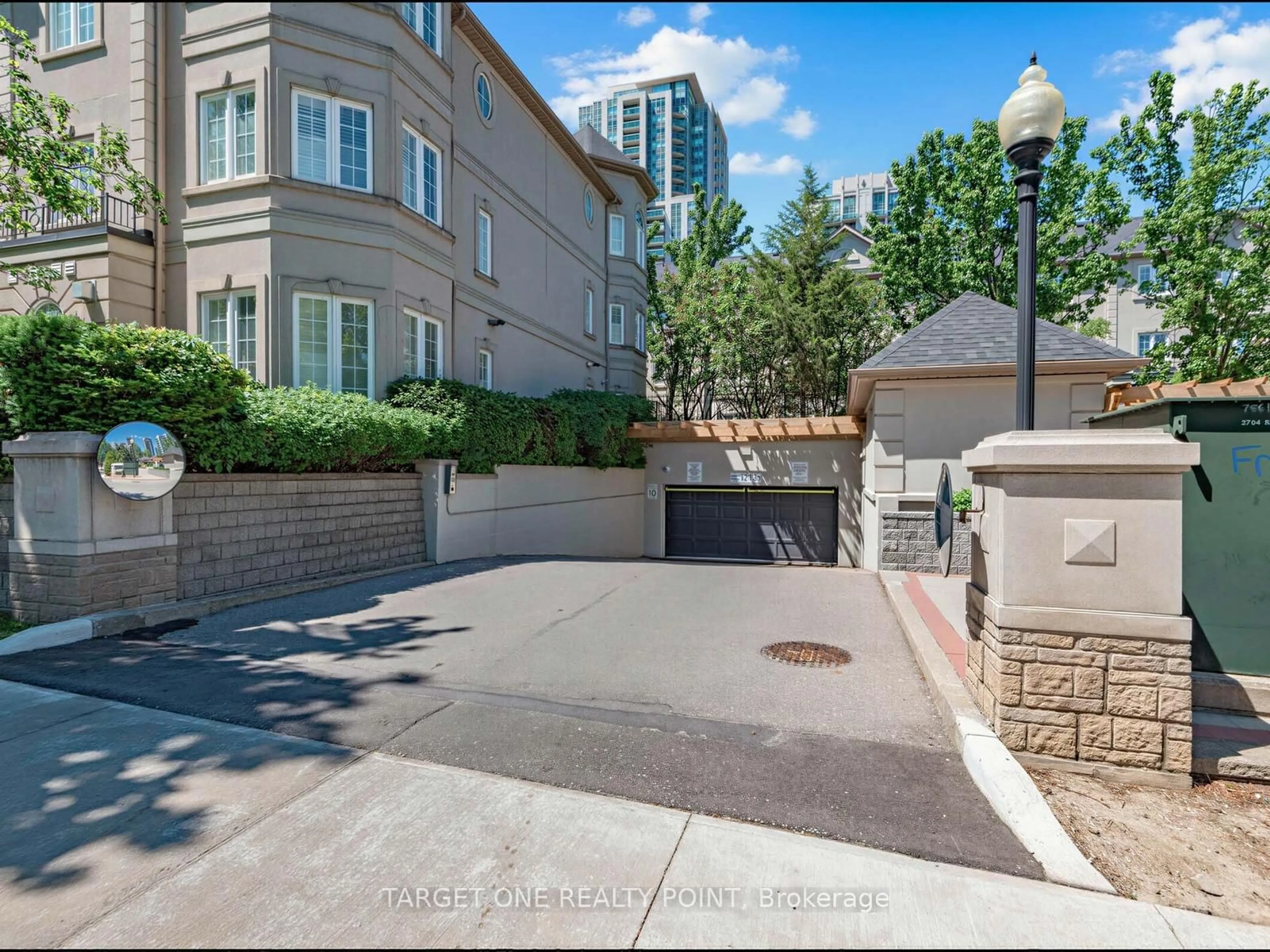 A pic from outside/outdoor area/front of a property/back of a property/a pic from drone, street for 37 Avondale Ave #509, Toronto Ontario M2N 7C1