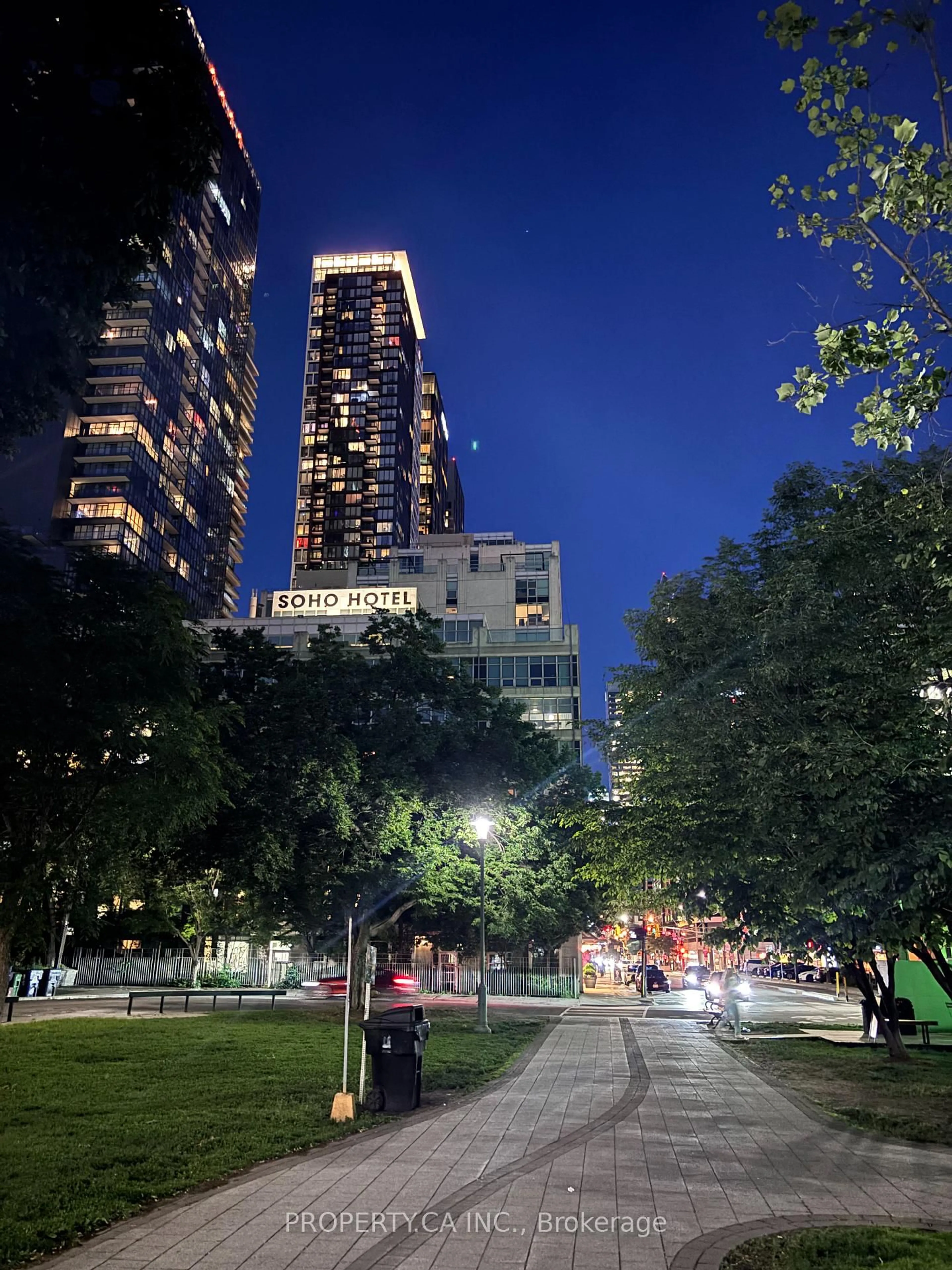 Blurry image for 350 Wellington St #M07, Toronto Ontario M5V 3W9