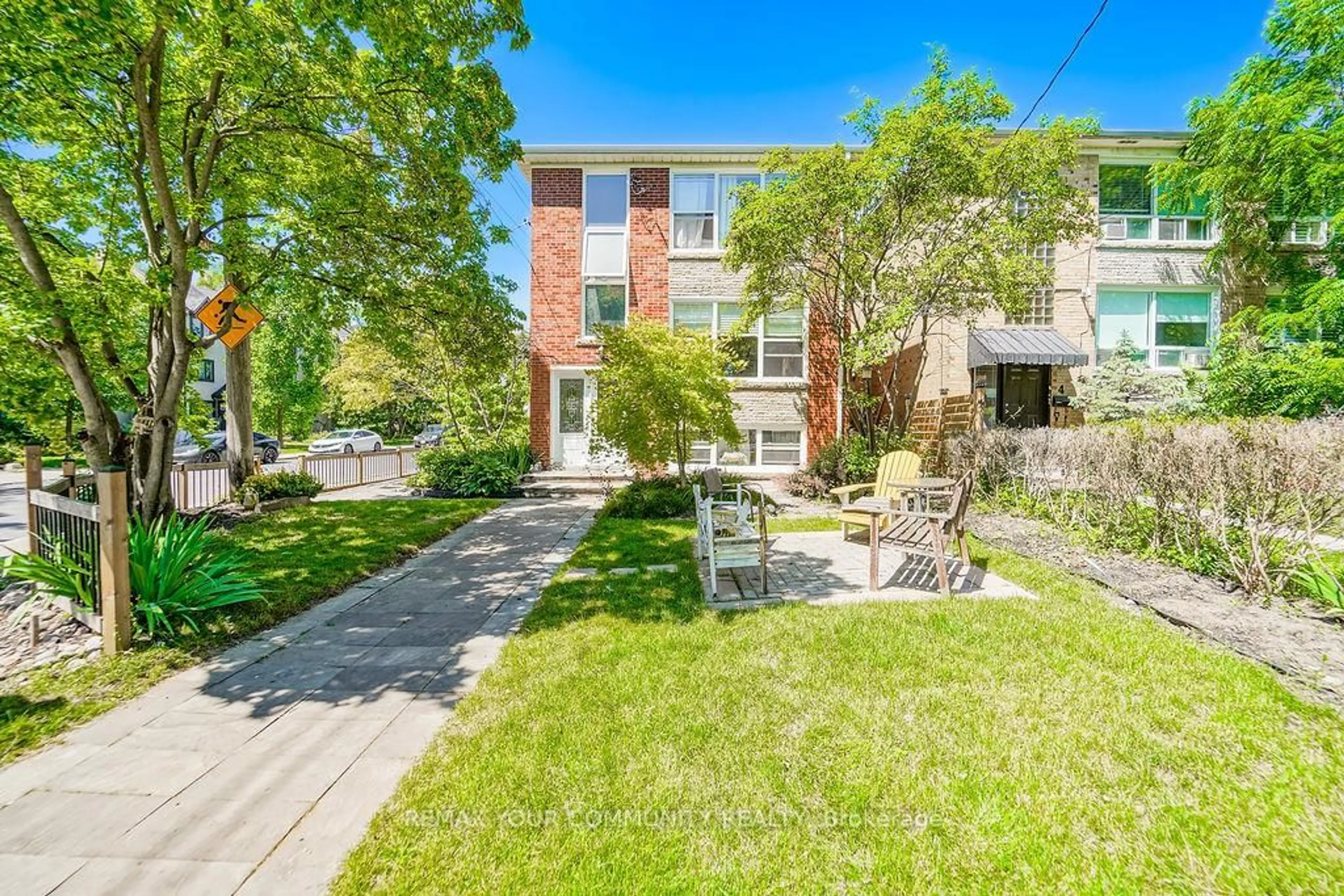 Patio, street for 2 Rowley Ave, Toronto Ontario M4P 2S8