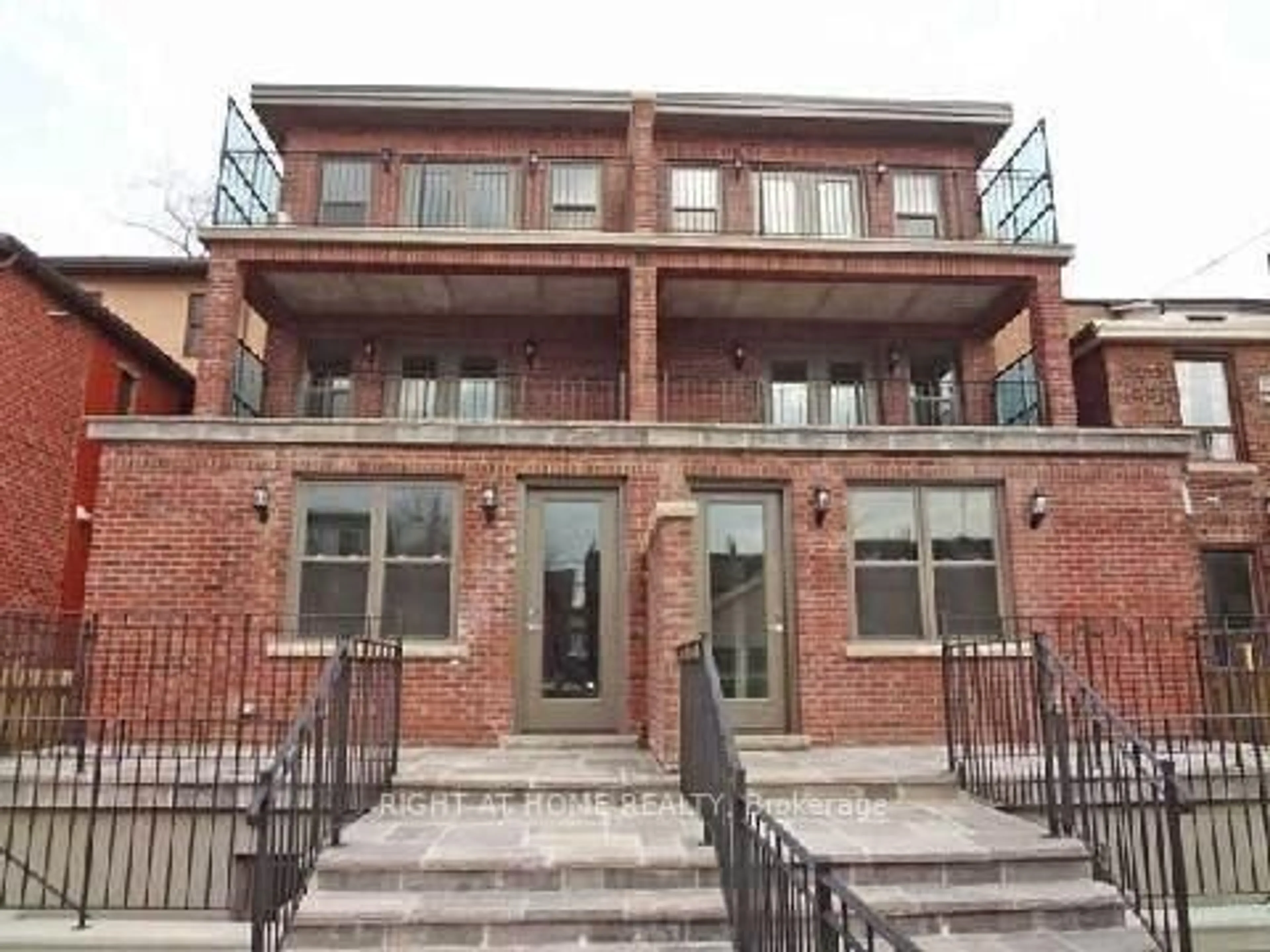Home with brick exterior material, building for 730 Shaw St, Toronto Ontario M6G 3L7