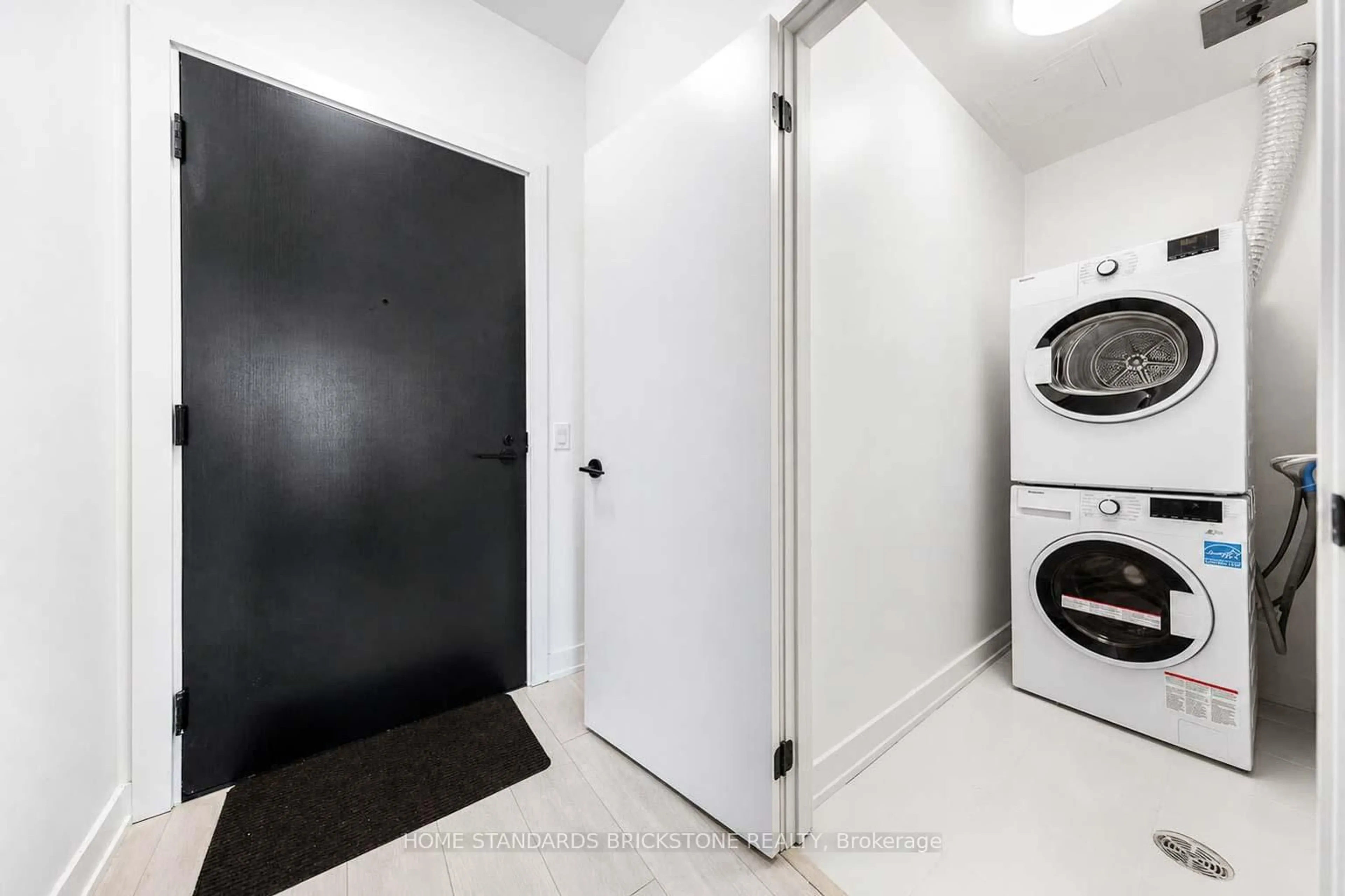 Unknown for 117 Broadway Ave #1705, Toronto Ontario M4P 1V3