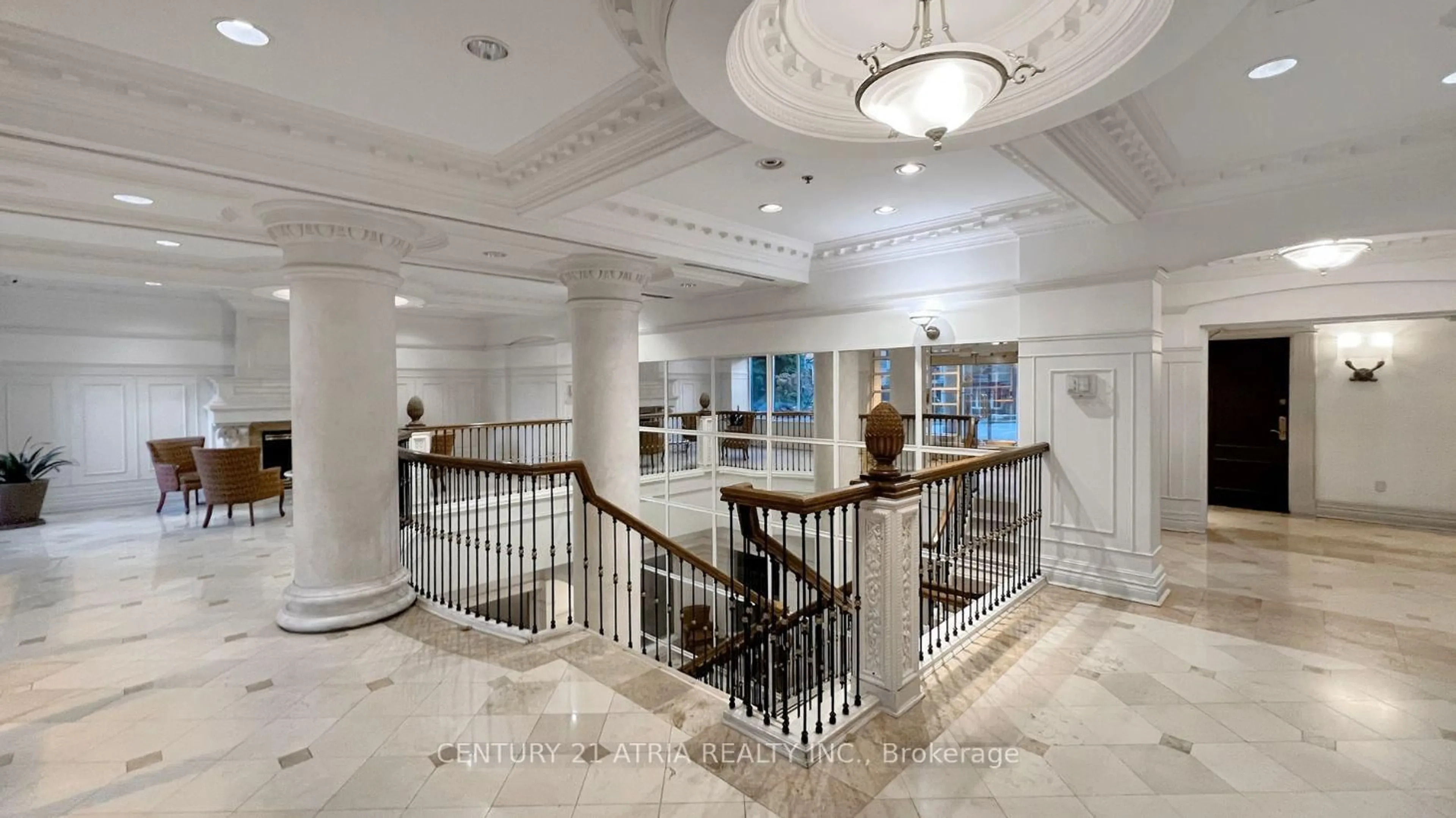 Indoor foyer for 18 Sommerset Way #1609, Toronto Ontario M2N 6X5