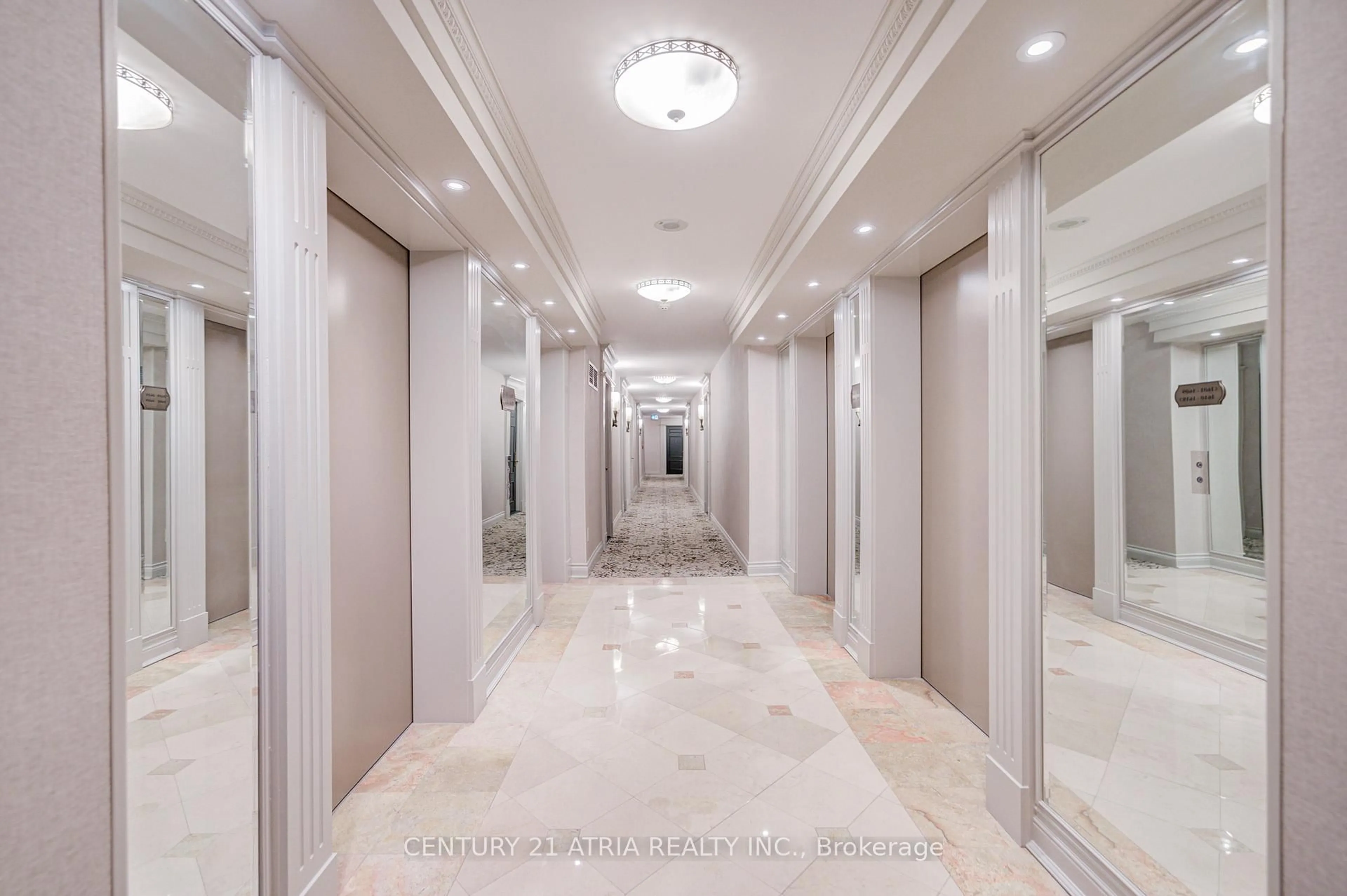 Indoor foyer for 18 Sommerset Way #1609, Toronto Ontario M2N 6X5