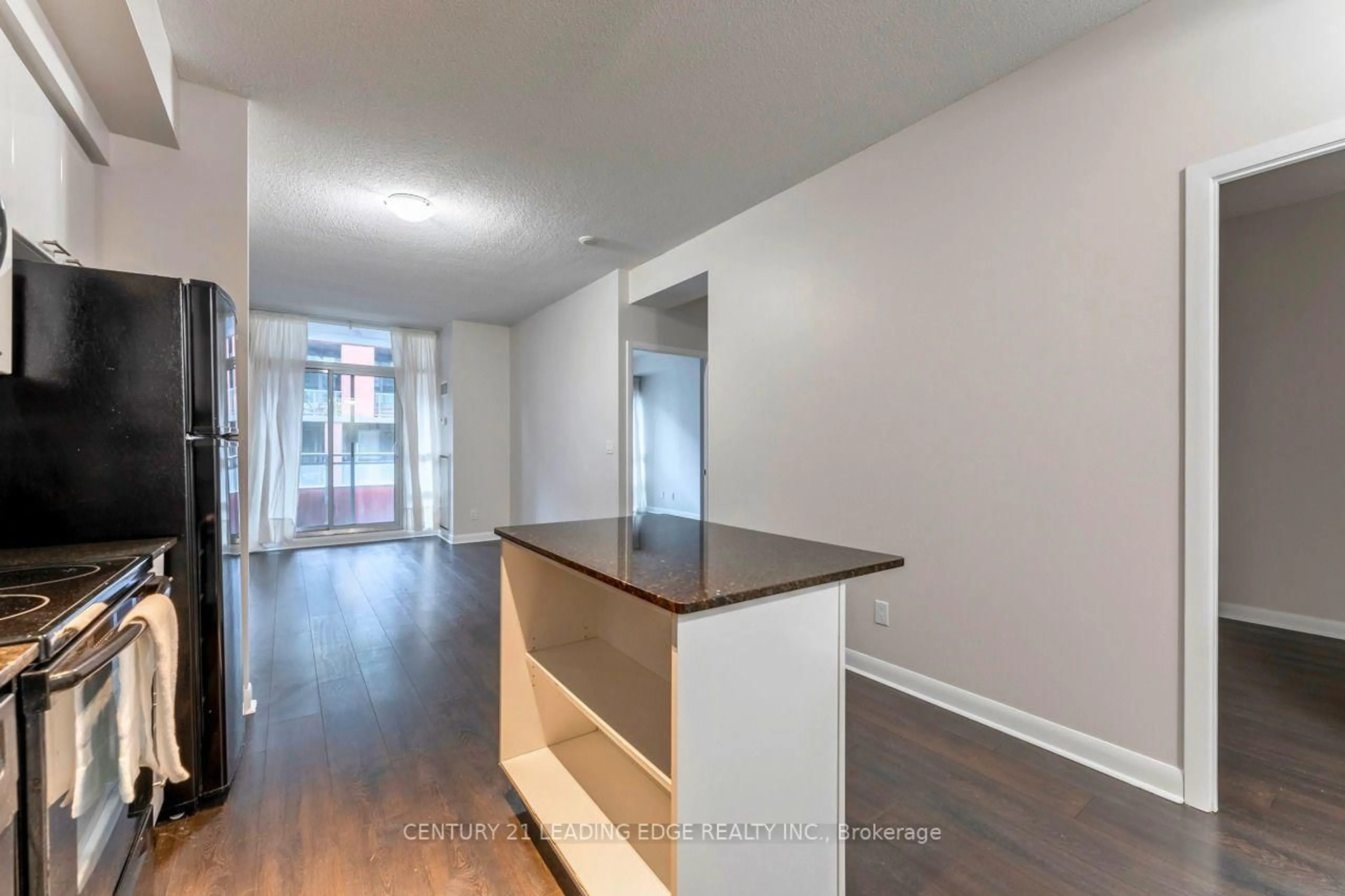A pic of a room for 15 Bruyeres Mews #517, Toronto Ontario M5V 0A7