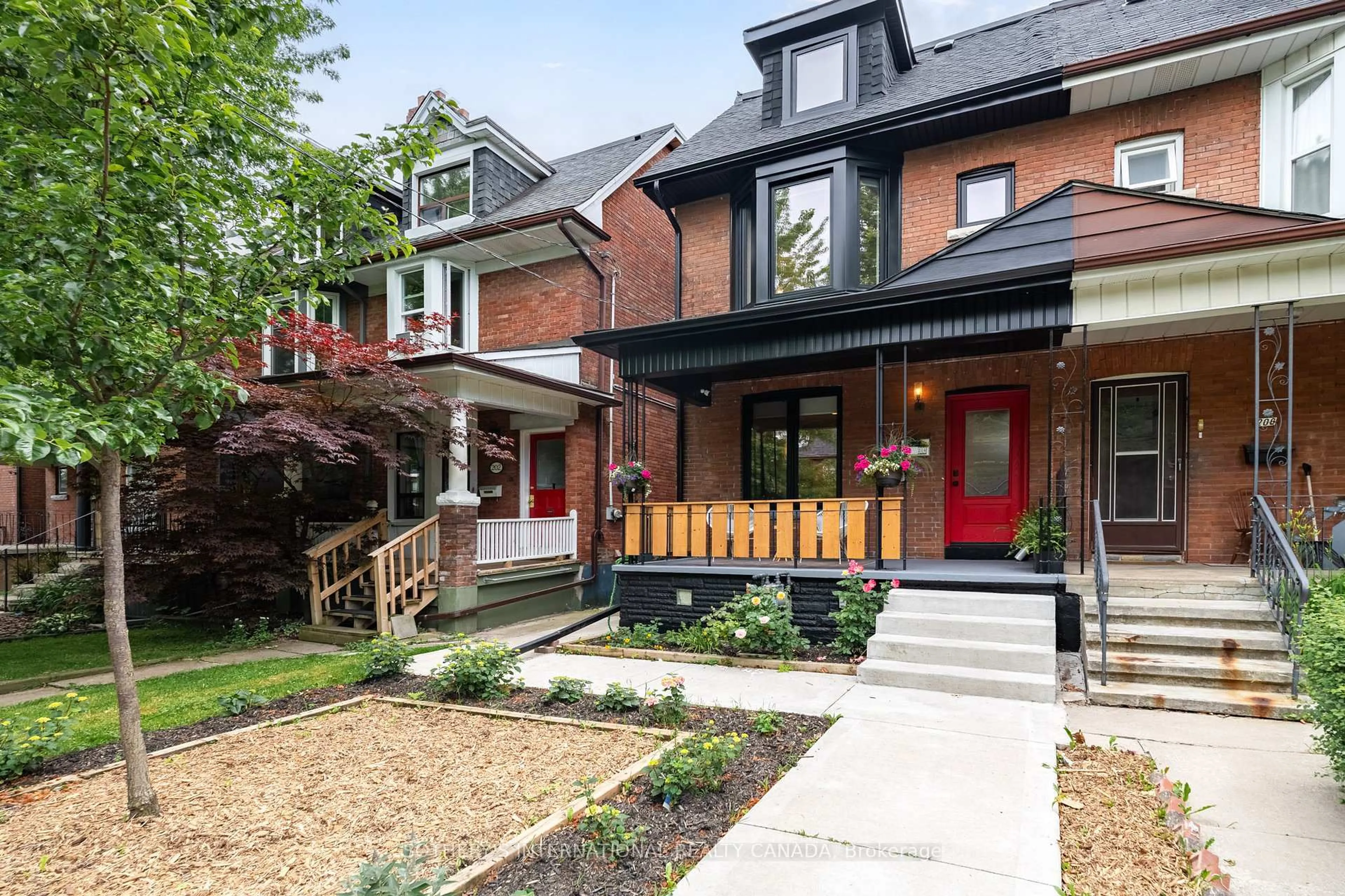 Home with brick exterior material, street for 204 Grace St, Toronto Ontario M6G 3A6