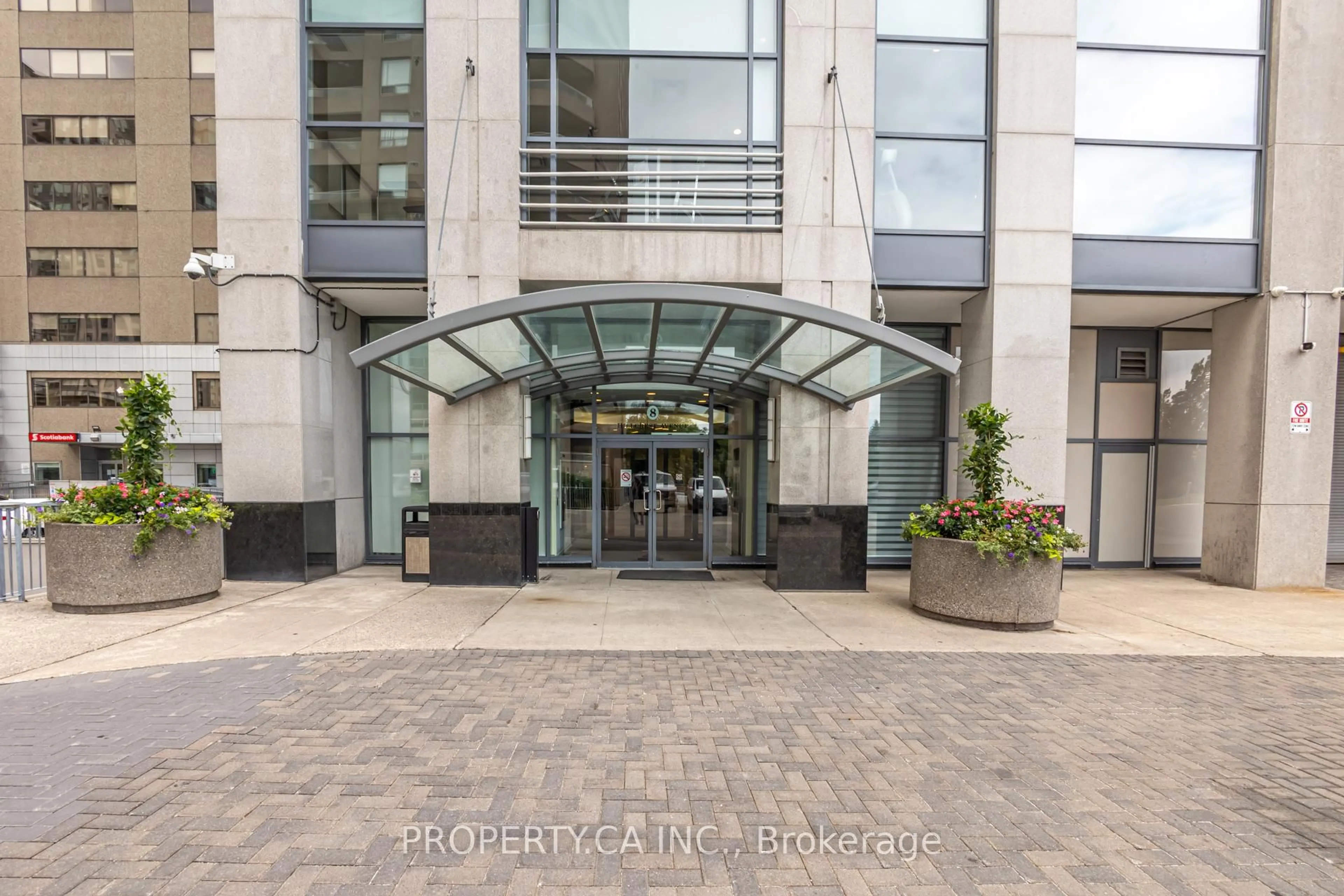 Indoor foyer for 8 Hillcrest Ave #2309, Toronto Ontario M2N 6Y6