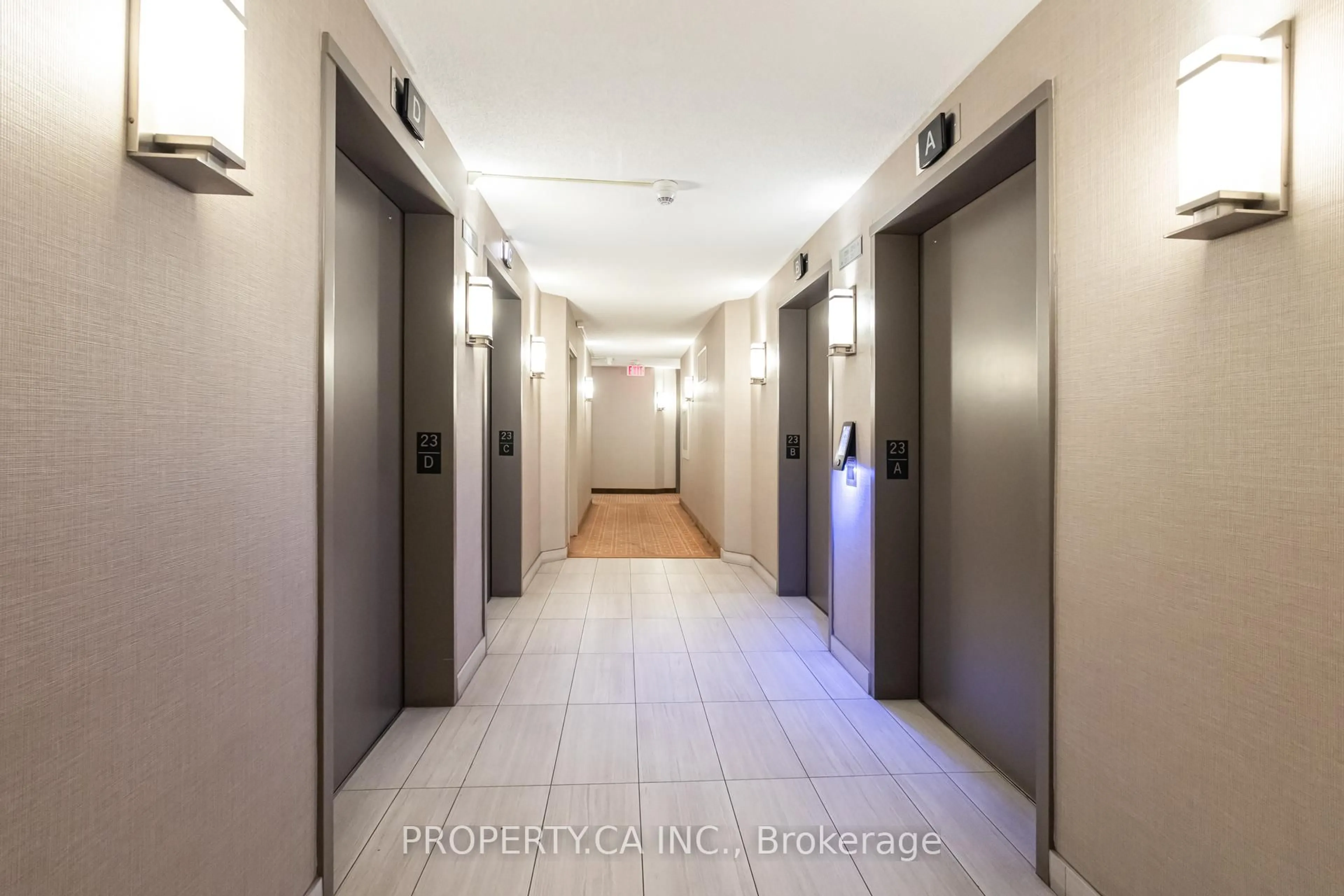 Indoor foyer for 8 Hillcrest Ave #2309, Toronto Ontario M2N 6Y6