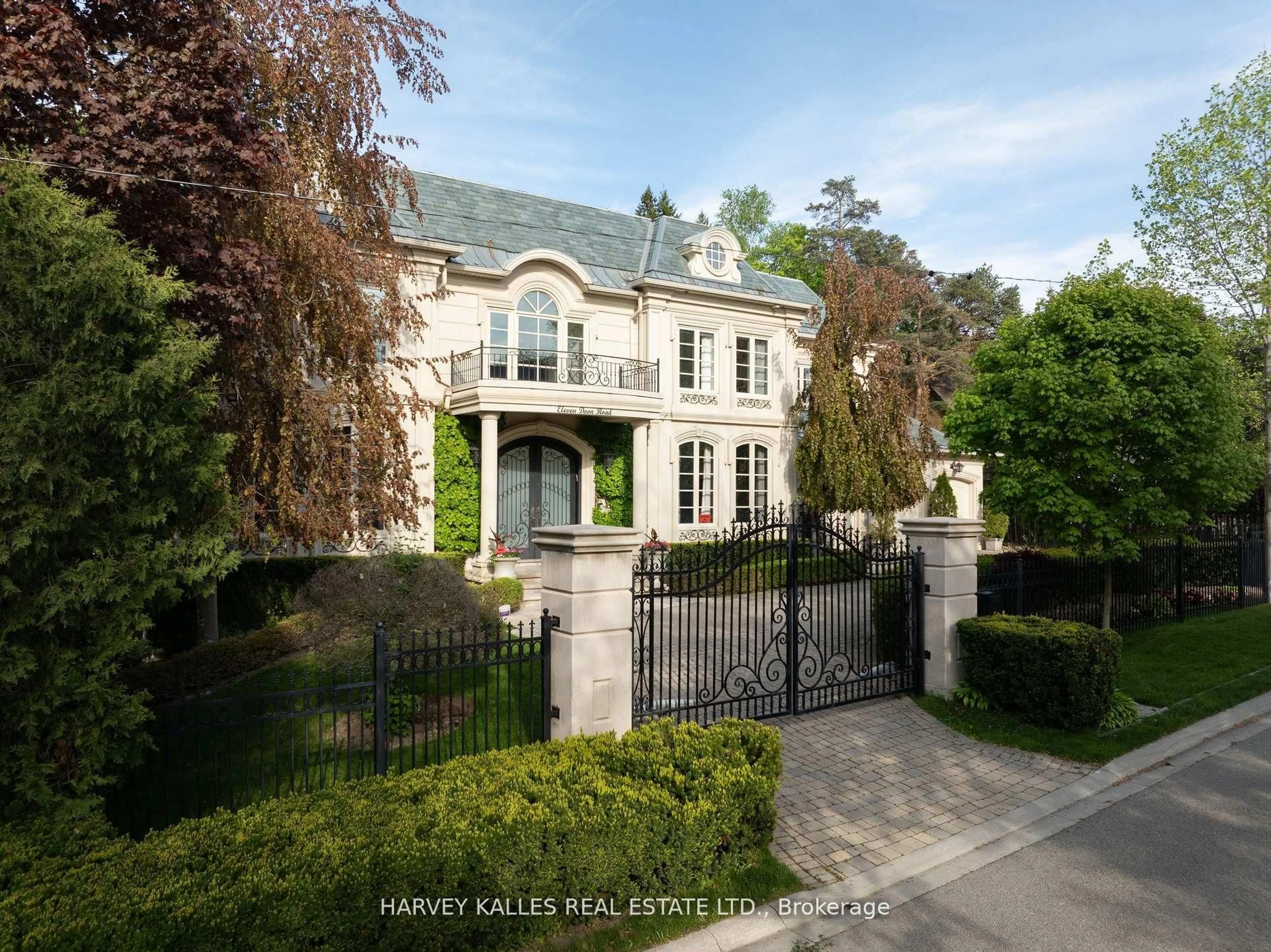 Unknown for 11 Doon Rd, Toronto Ontario M2L 1M1