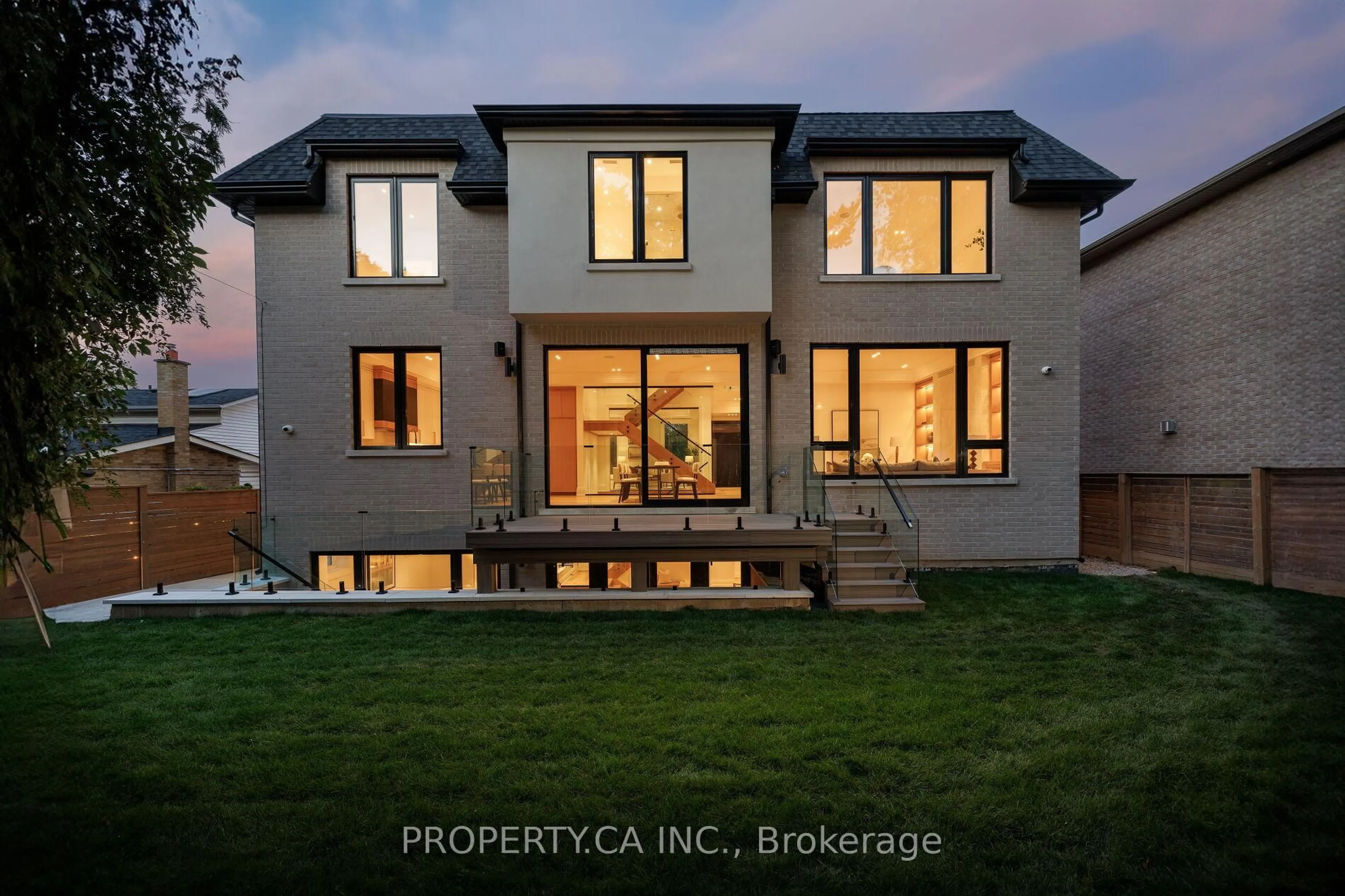 Home with brick exterior material, unknown for 10 Grangemill Cres, Toronto Ontario M3B 2J2