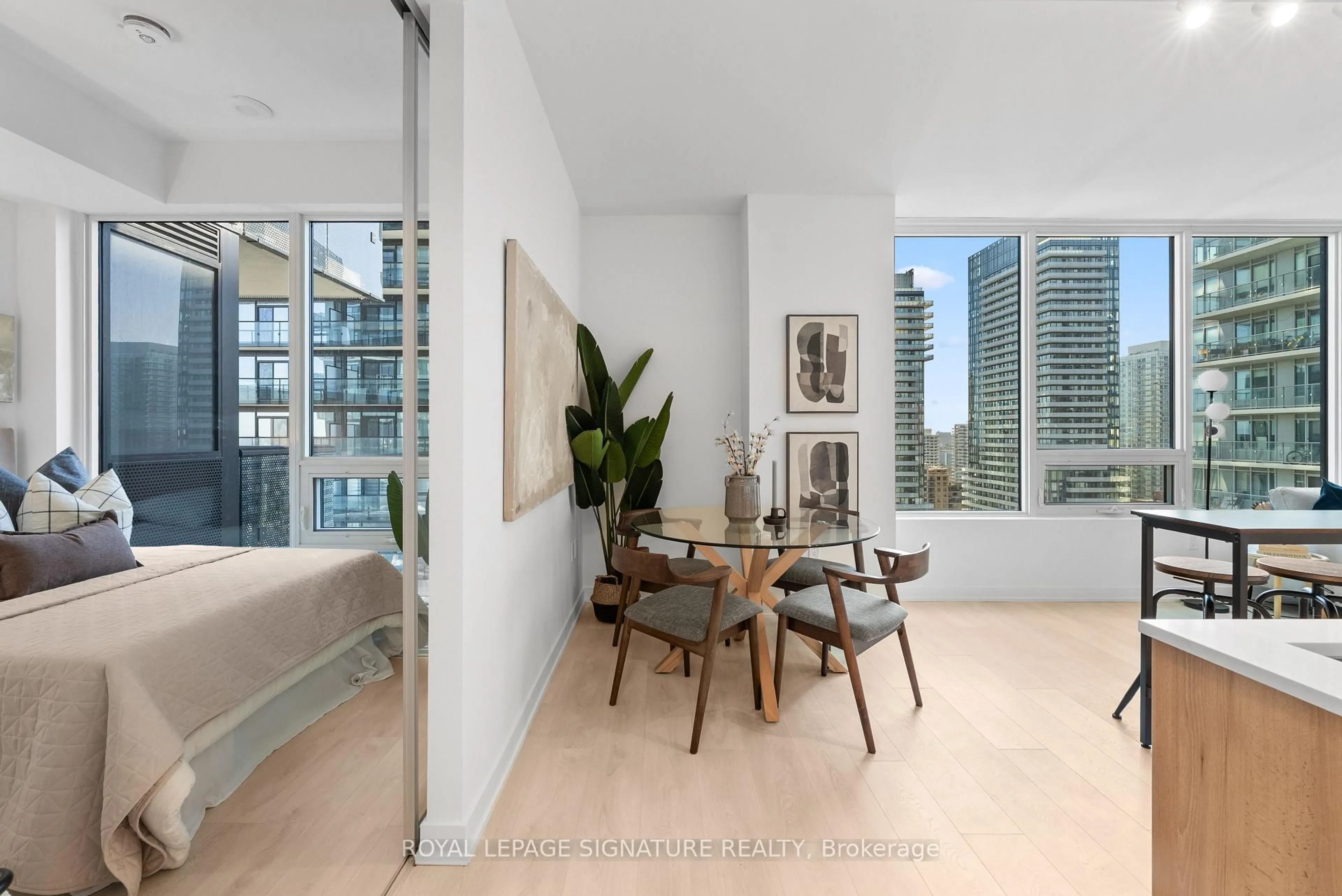 Unknown for 117 Broadway Ave #3102, Toronto Ontario M4P 1V3
