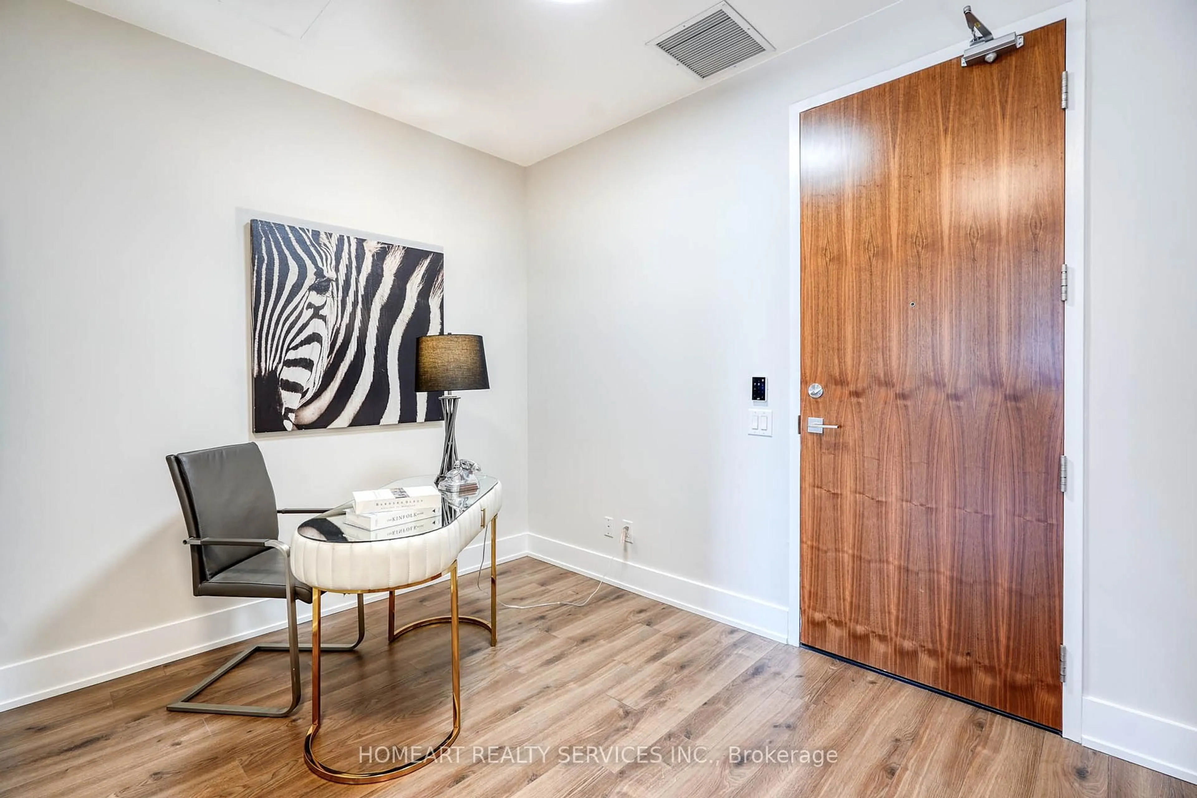 Indoor entryway for 111 St Clair Ave #701, Toronto Ontario M4V 1N5