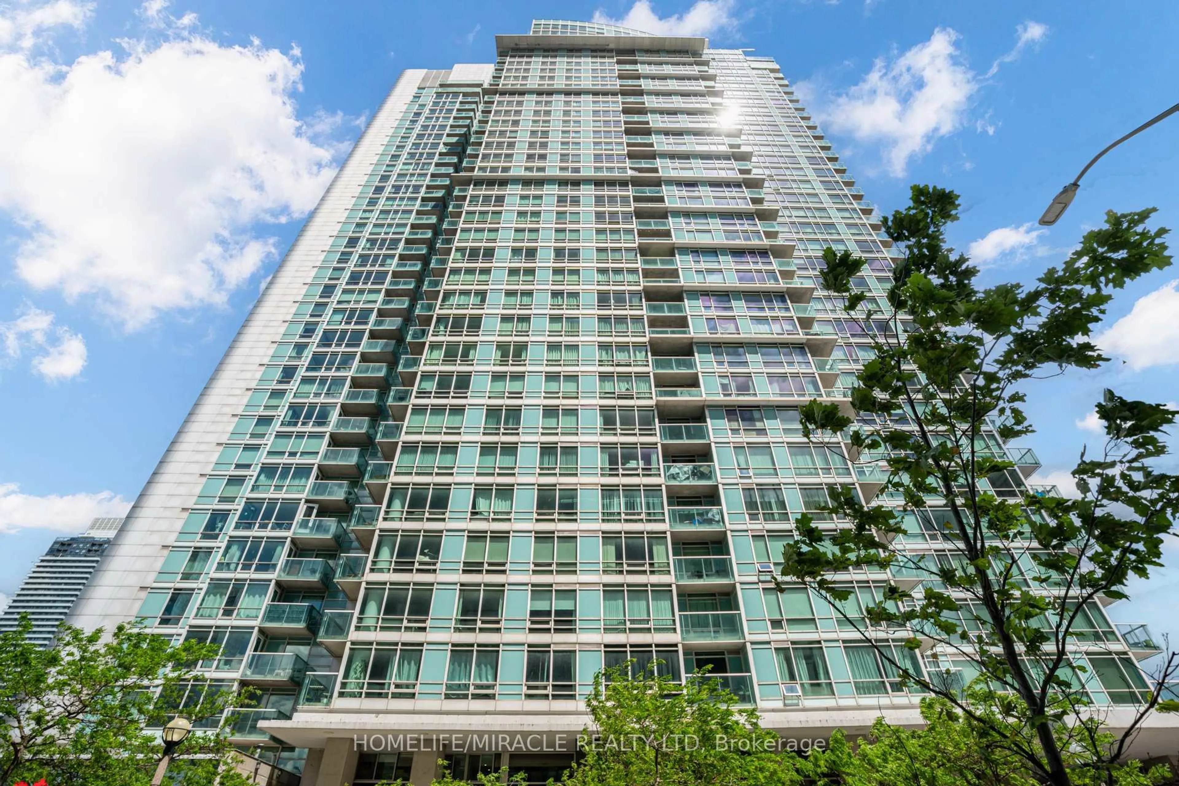 Unknown for 81 Navy Wharf Crt #201, Toronto Ontario M5V 3S2