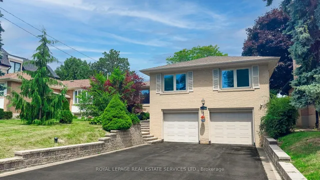 24 Burleigh Heights Dr, Toronto 2