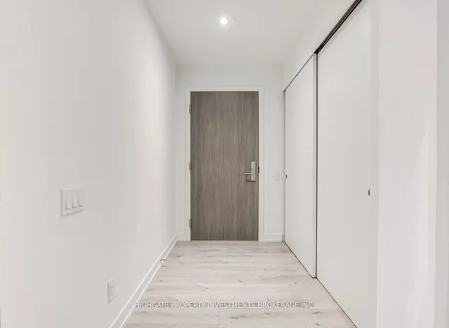 161 Roehampton Ave #228, Toronto 2