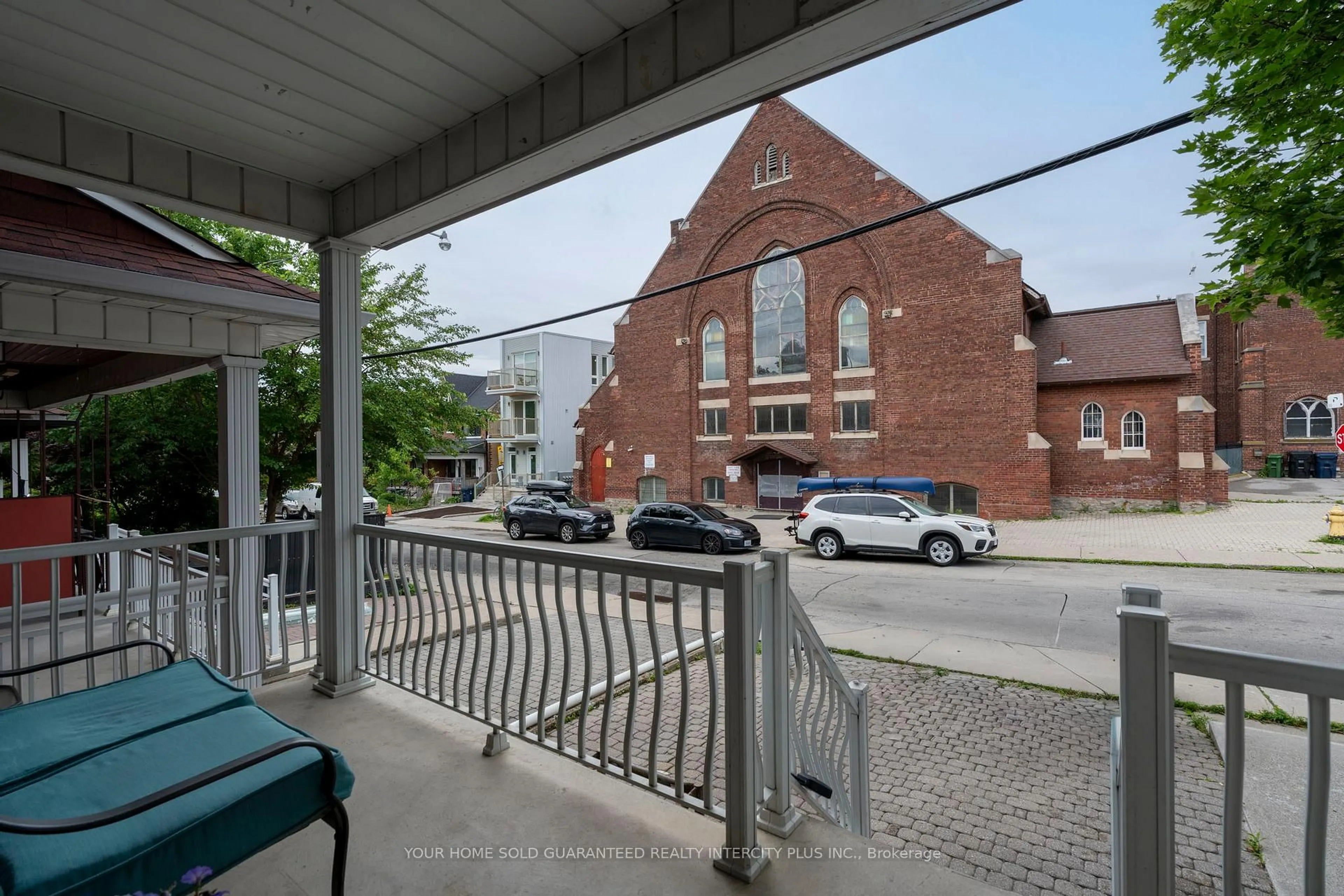Patio, street for 617 Delaware Ave, Toronto Ontario M6H 2V3