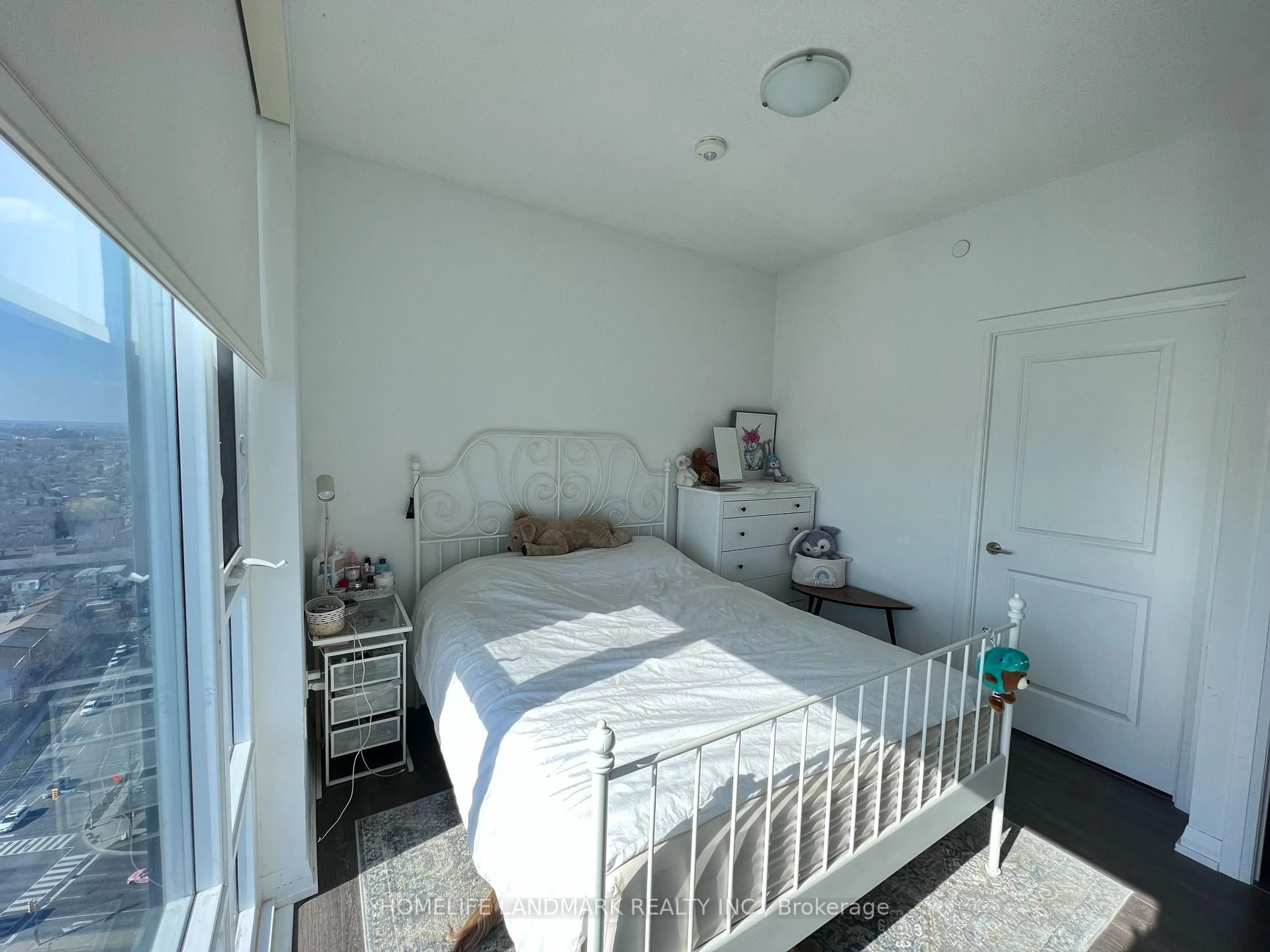 A pic of a room for 50 Ann O' Reilly Rd #2111, Toronto Ontario M2J 0C9