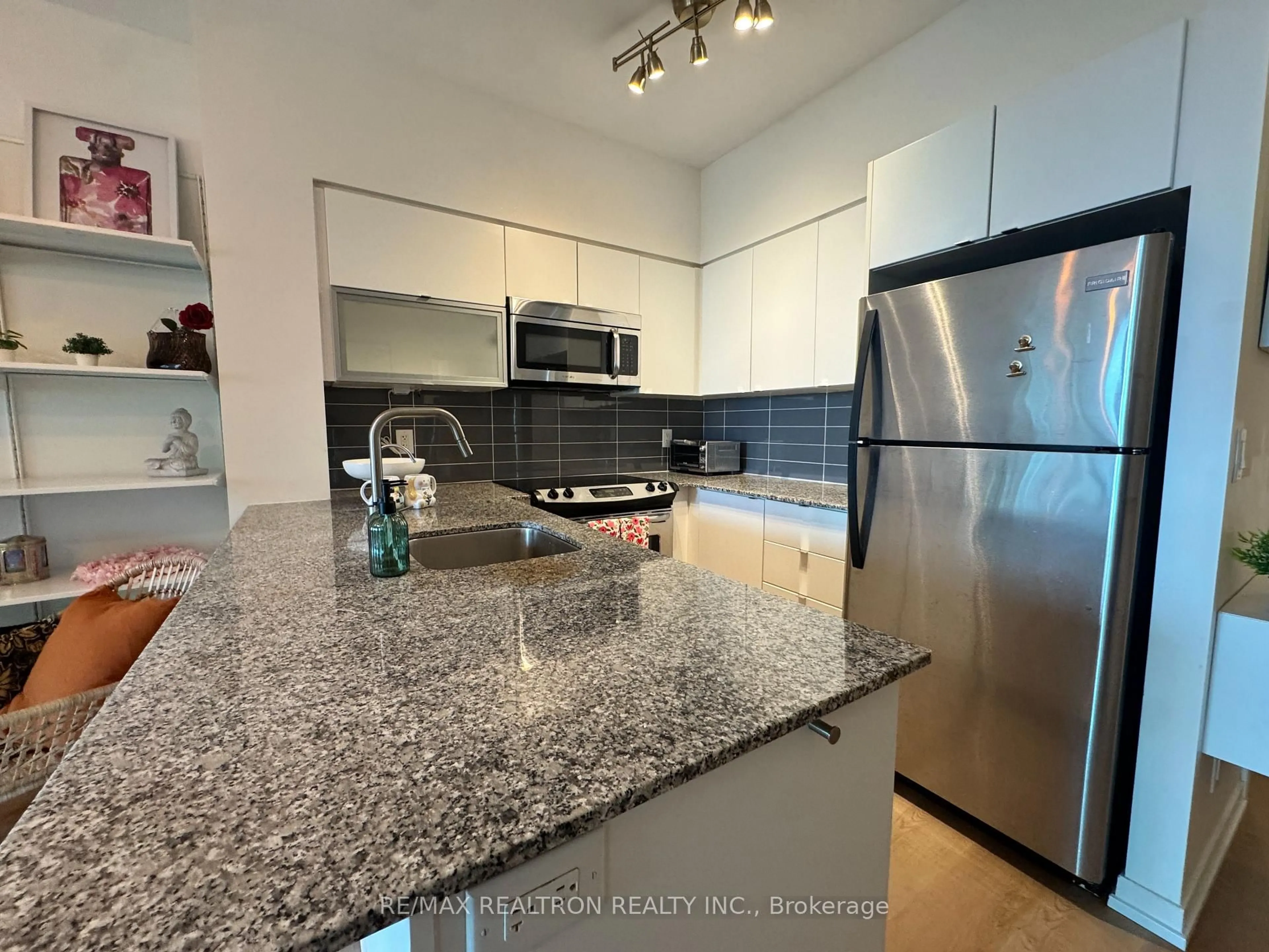 Standard kitchen, unknown for 150 East Liberty St #407, Toronto Ontario M6K 3R5