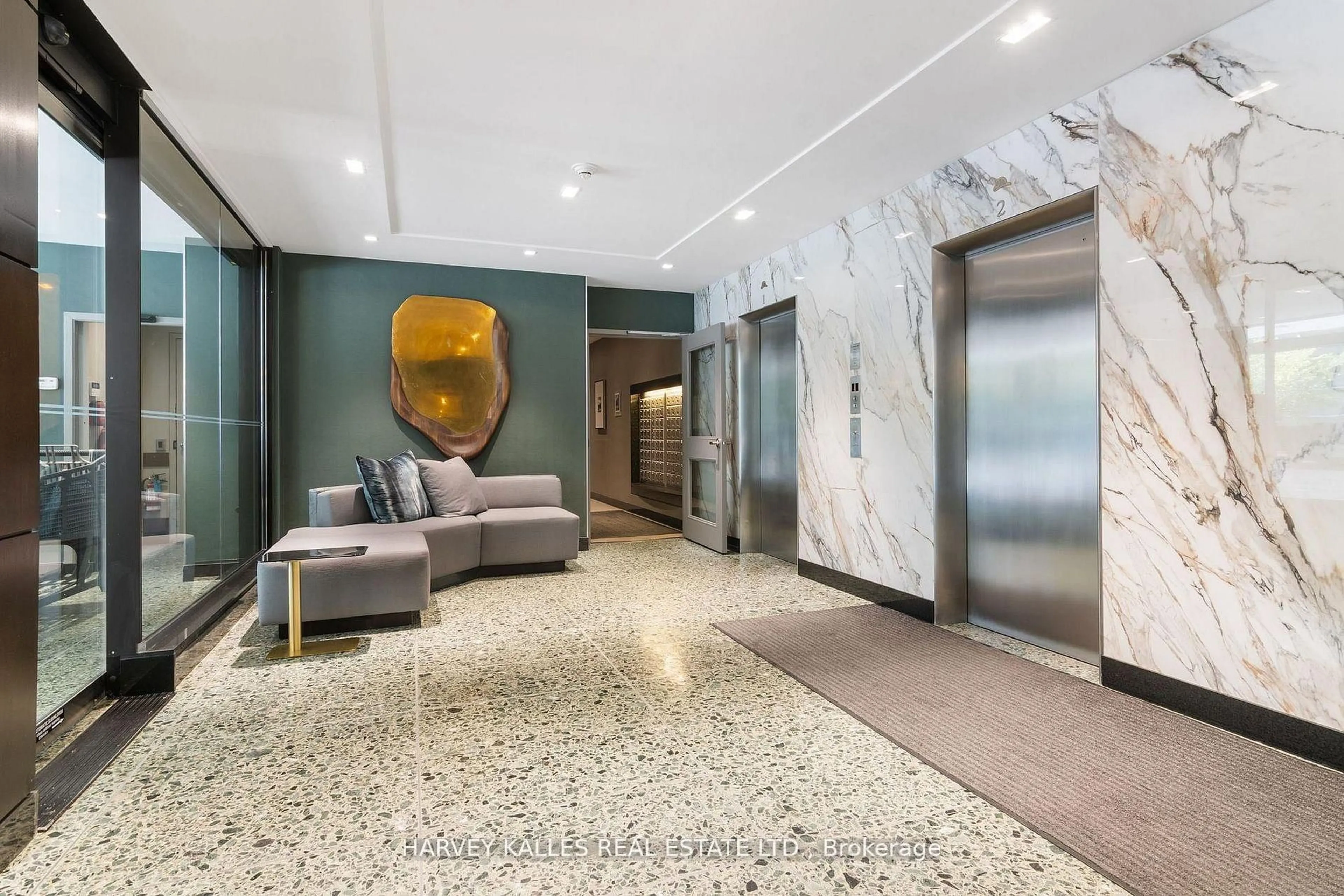 Lobby for 500 Avenue Rd #1201, Toronto Ontario M4V 2J6