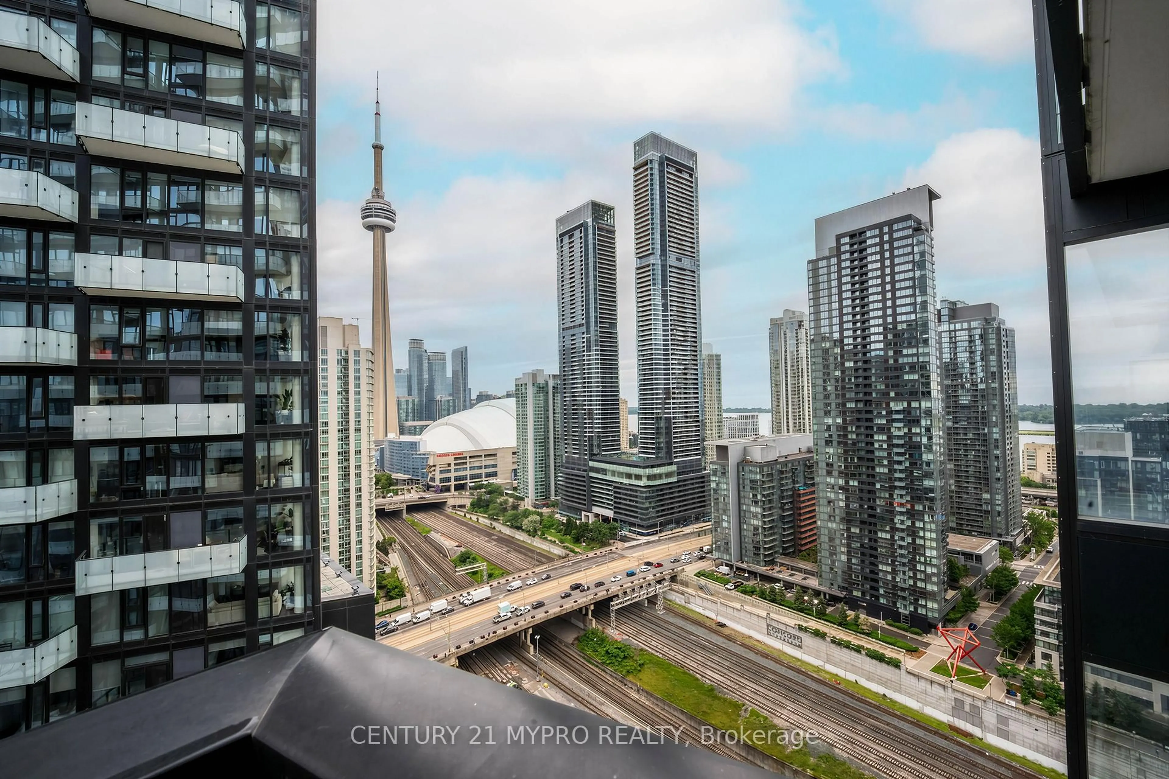 A pic from outside/outdoor area/front of a property/back of a property/a pic from drone, city buildings view from balcony for 470 Front St #2012, Toronto Ontario M5V 0V6
