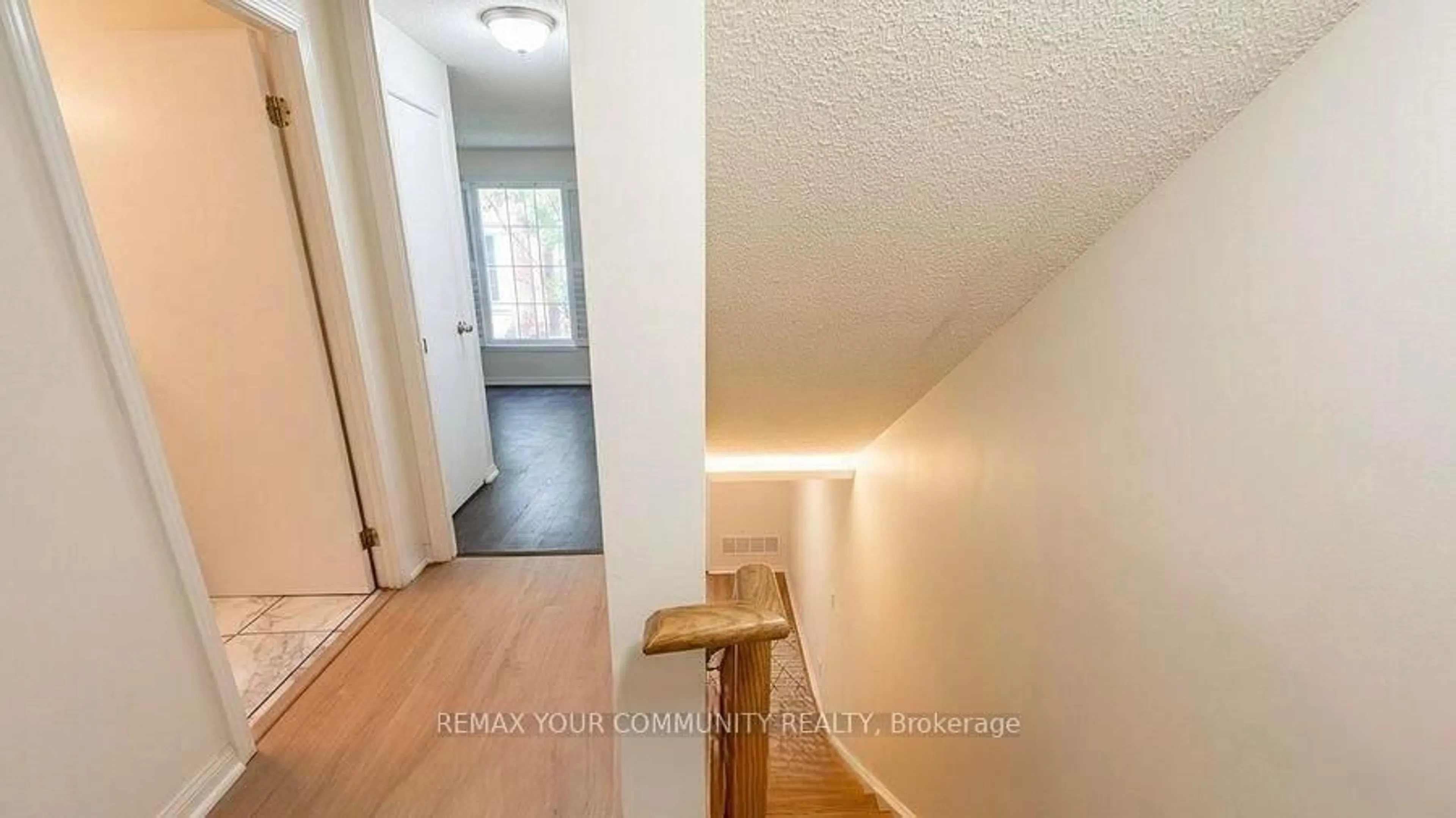 Indoor entryway for 3 Everson Dr #515, Toronto Ontario M2N 7C2