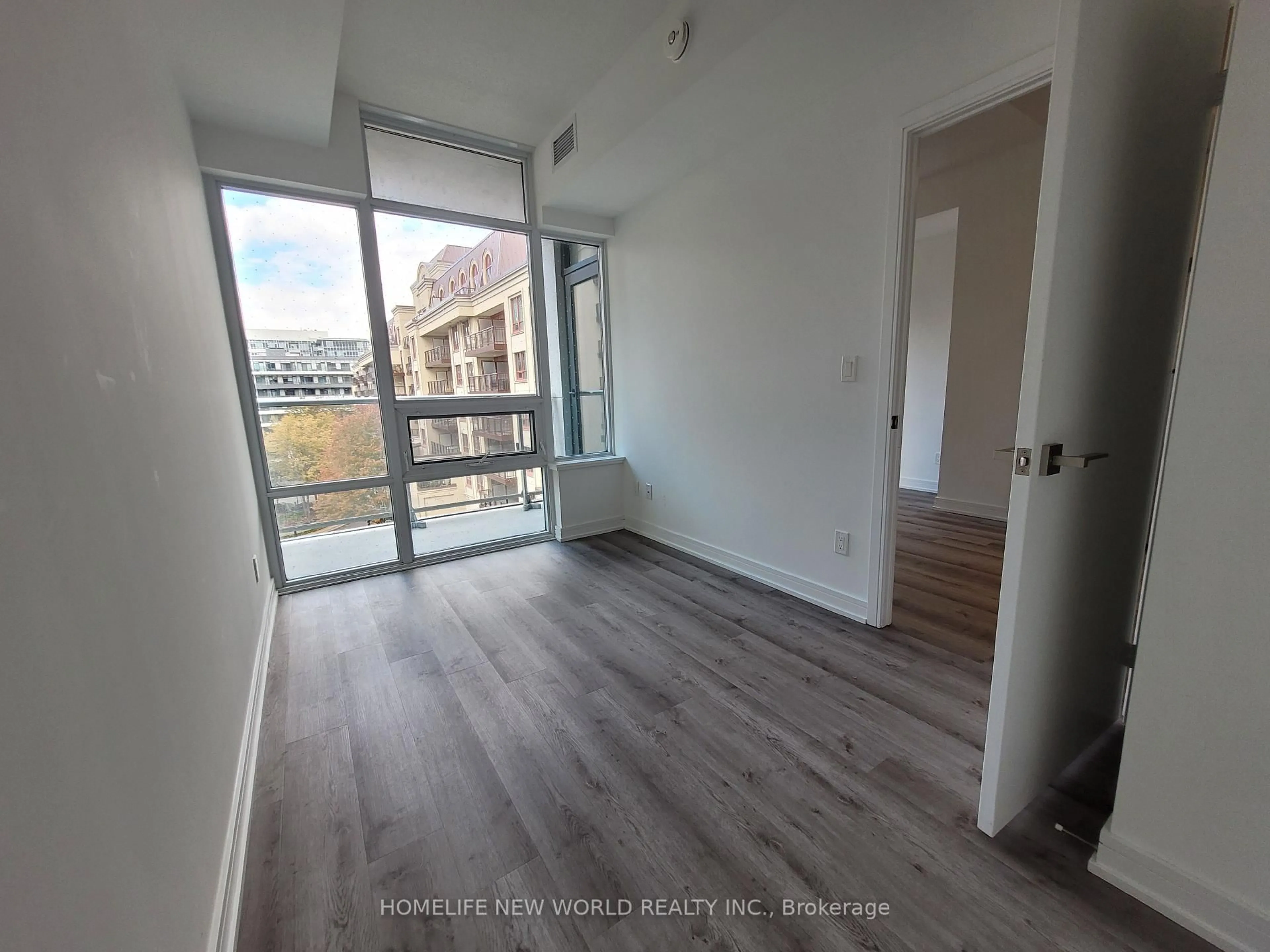 A pic of a room for 621 Sheppard Ave #710, Toronto Ontario M2K 0G4