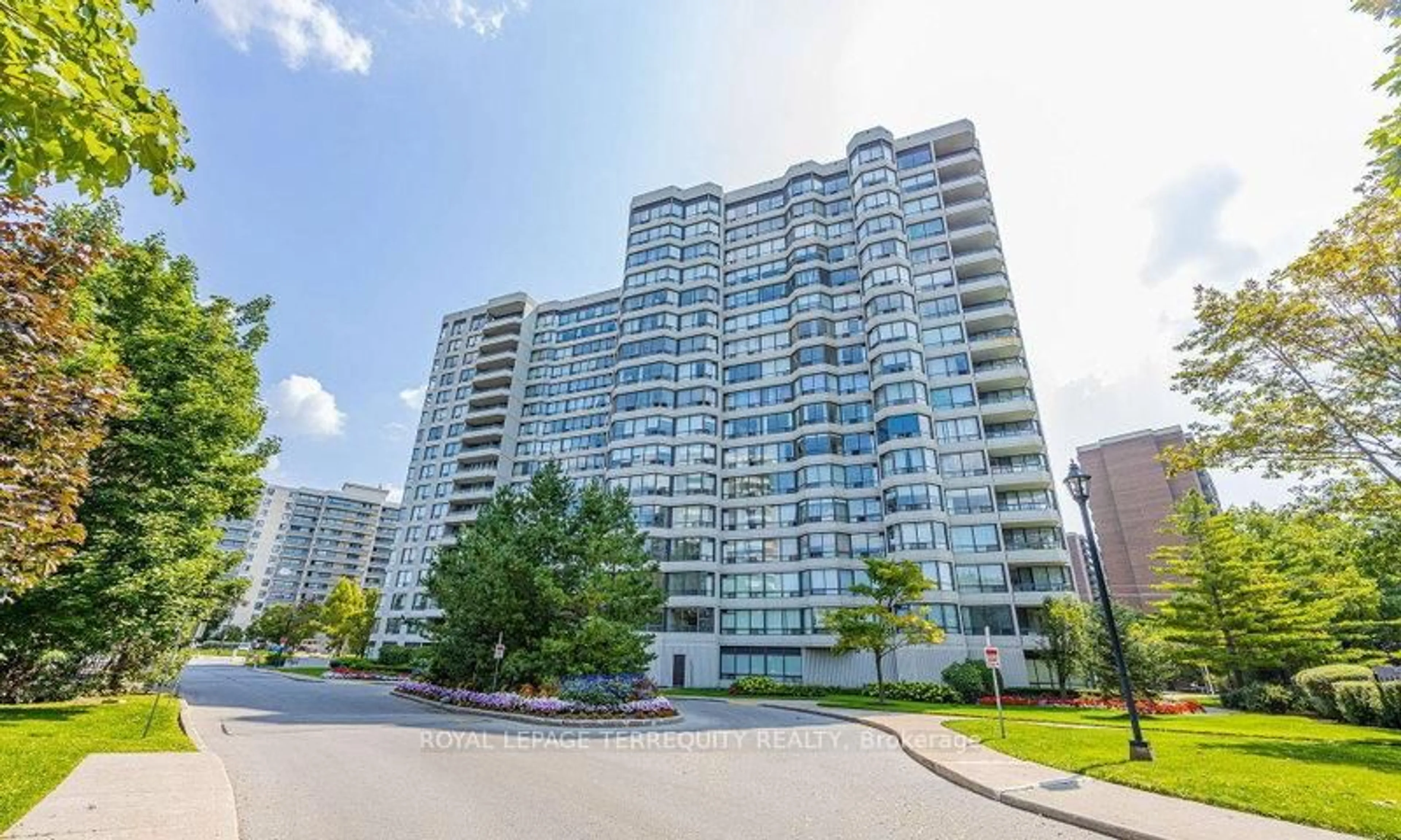 Unknown for 1101 Steeles Ave #1011, Toronto Ontario M2R 3W5