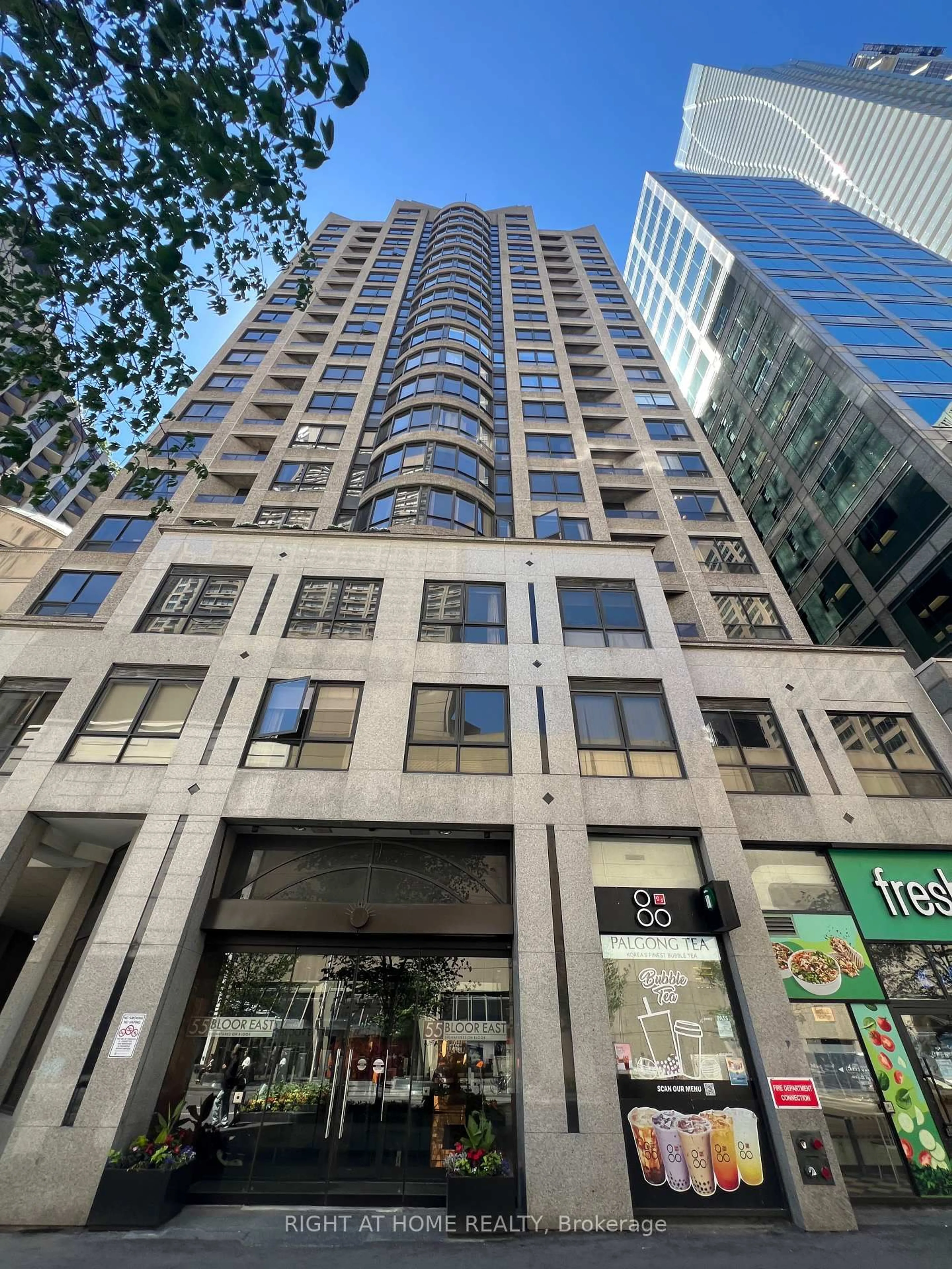 Unknown for 55 Bloor St #1702, Toronto Ontario M4W 3W6